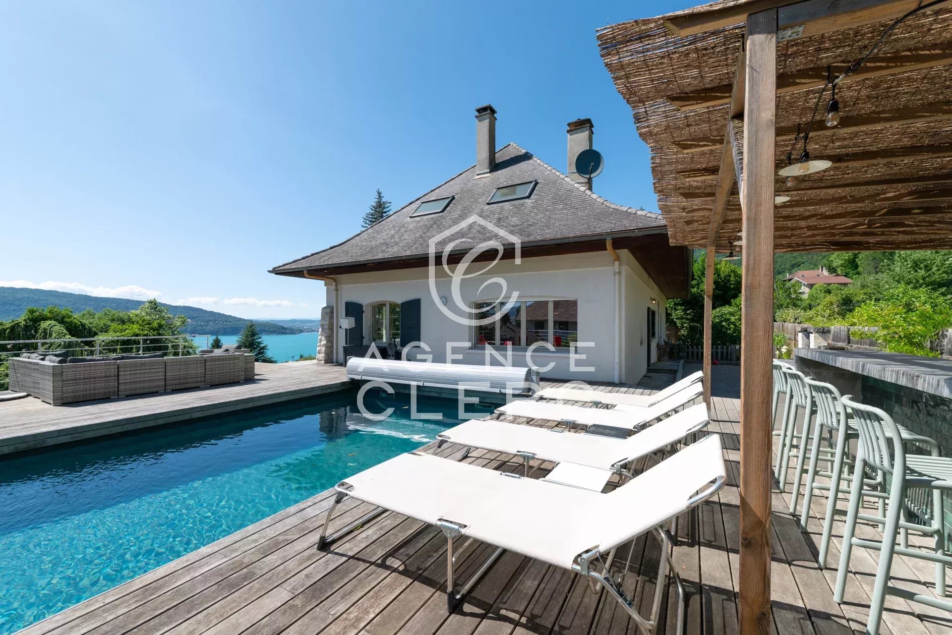 4 Bedroom Villa/Townhouse's Image 4