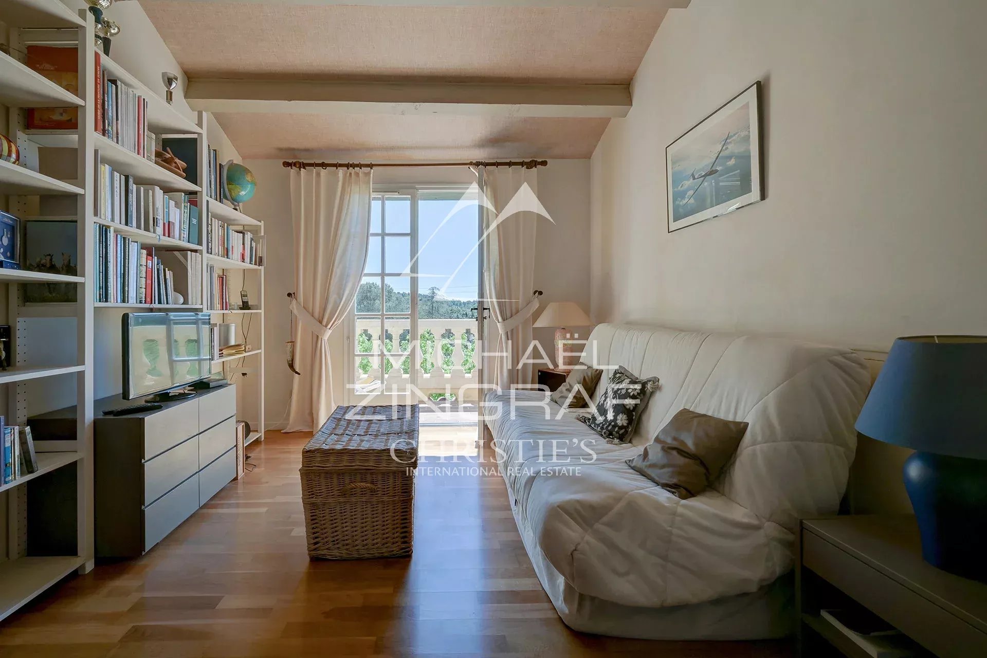 5 Bedroom Villa/Townhouse's Image 10