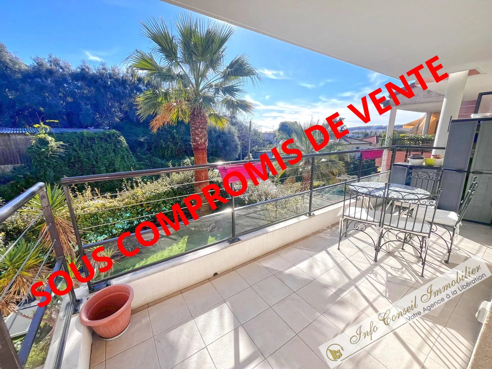 NICE OUEST - Résidence piscine - 2P Terrasse - Parking - VENDU LOUÉ - 205.000 €