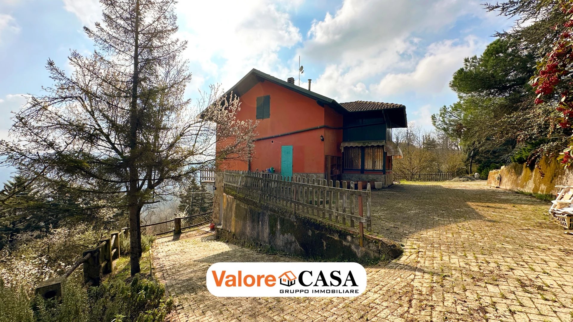 Piemonte, Cavatore Villetta in collina