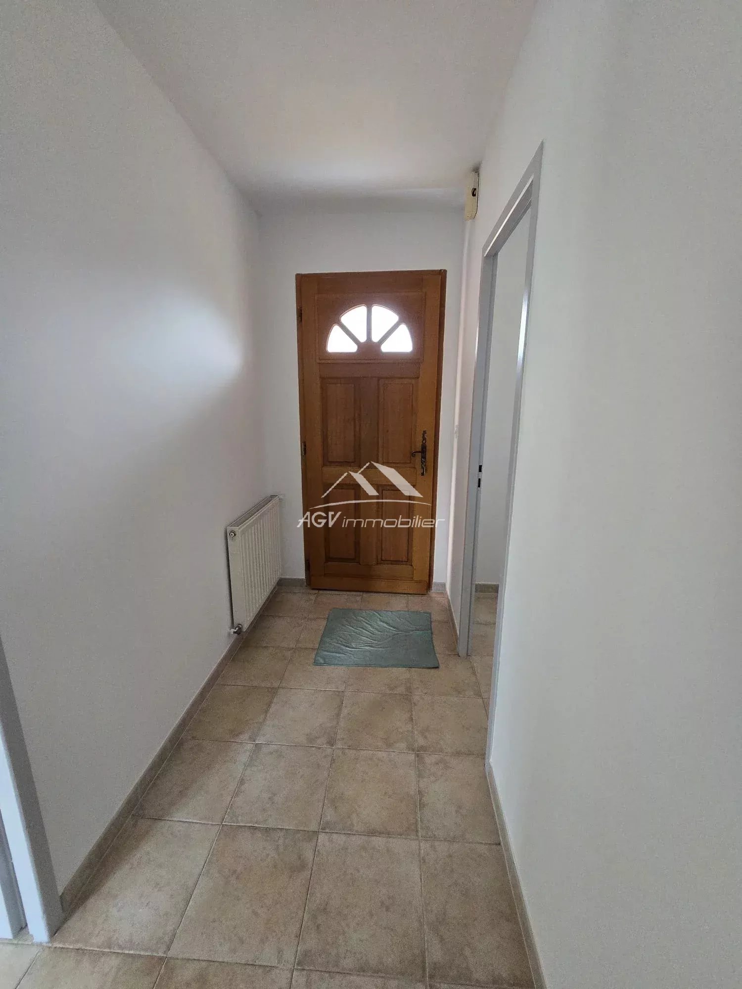 Maison de plain-pied, 3 chambres, garage