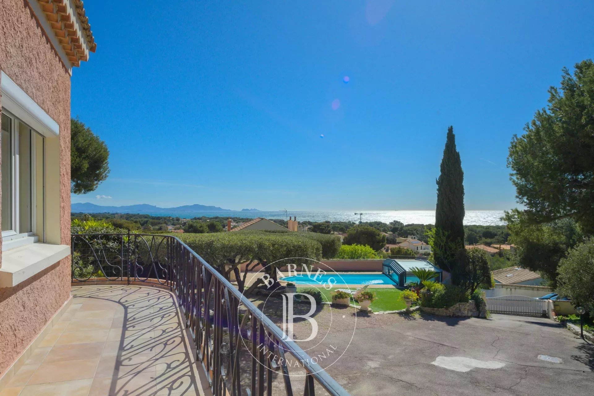 Villa Sausset-les-Pins - picture 22