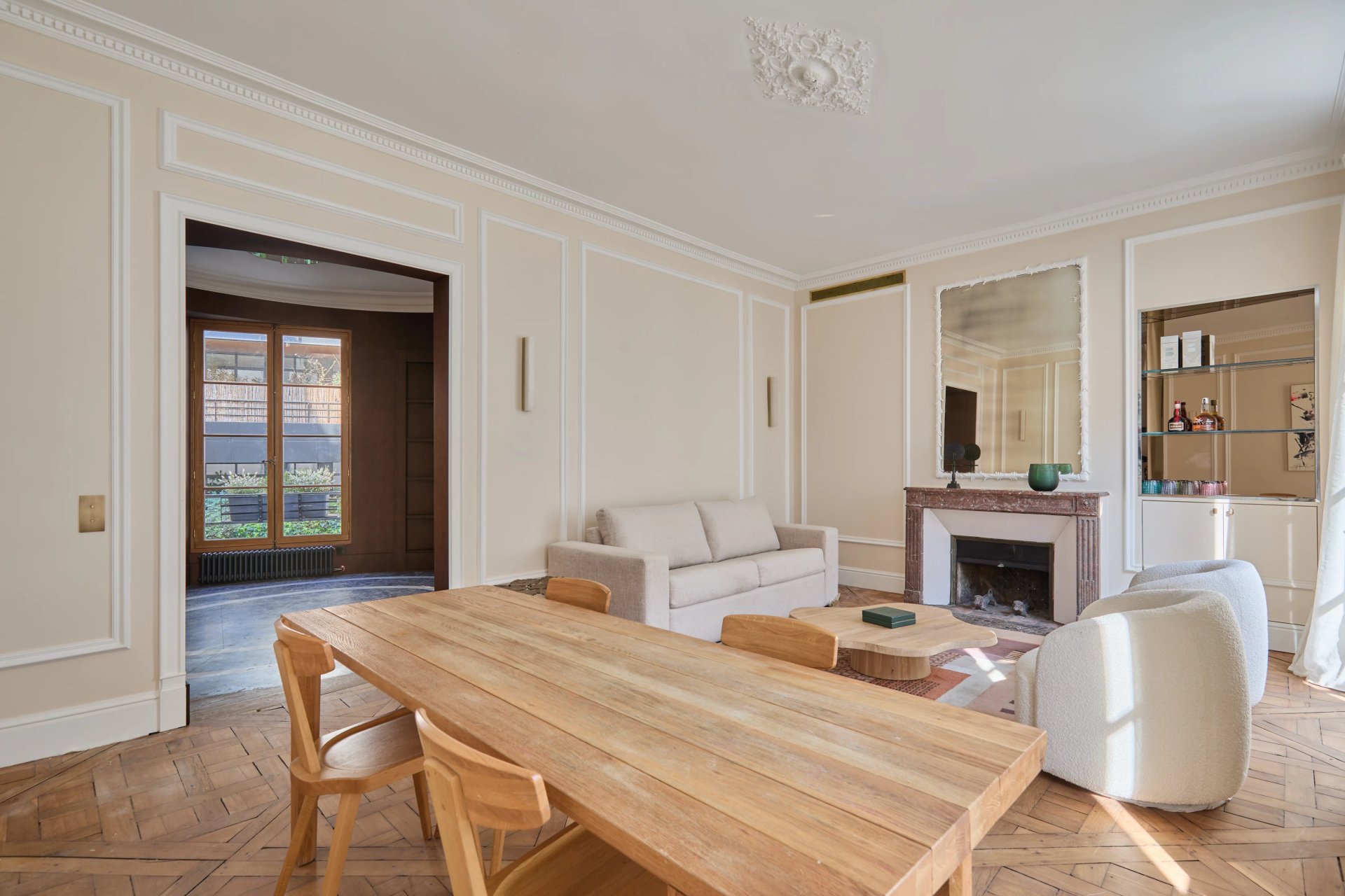 2 Bedroom Apartment/Flat's Image 3