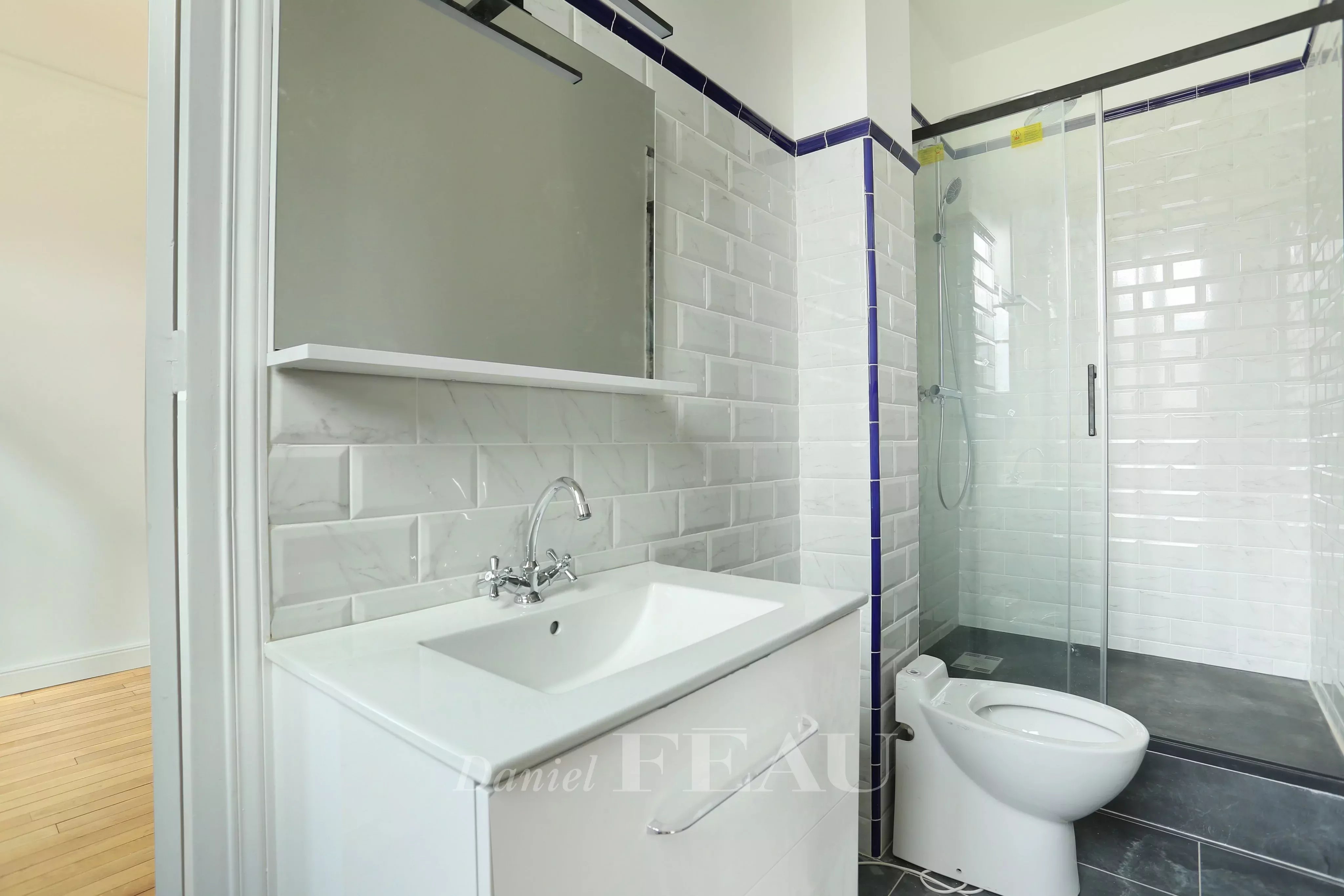 Bathroom Wooden floor Tile