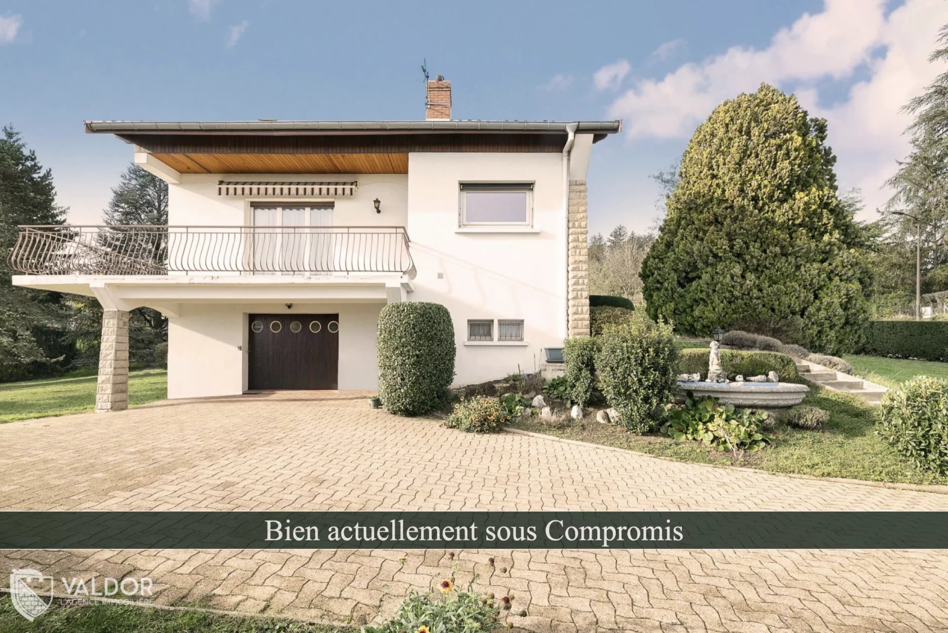 Maison familiale 7 pièces - Centre de Dardilly - Parc de 3100 m²