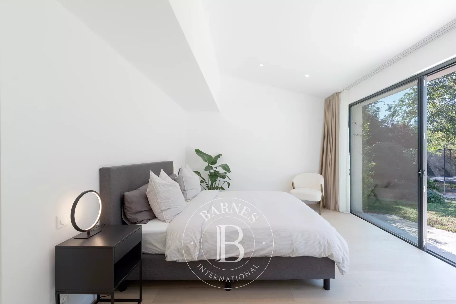 Villa Roquefort-les-Pins - picture 13