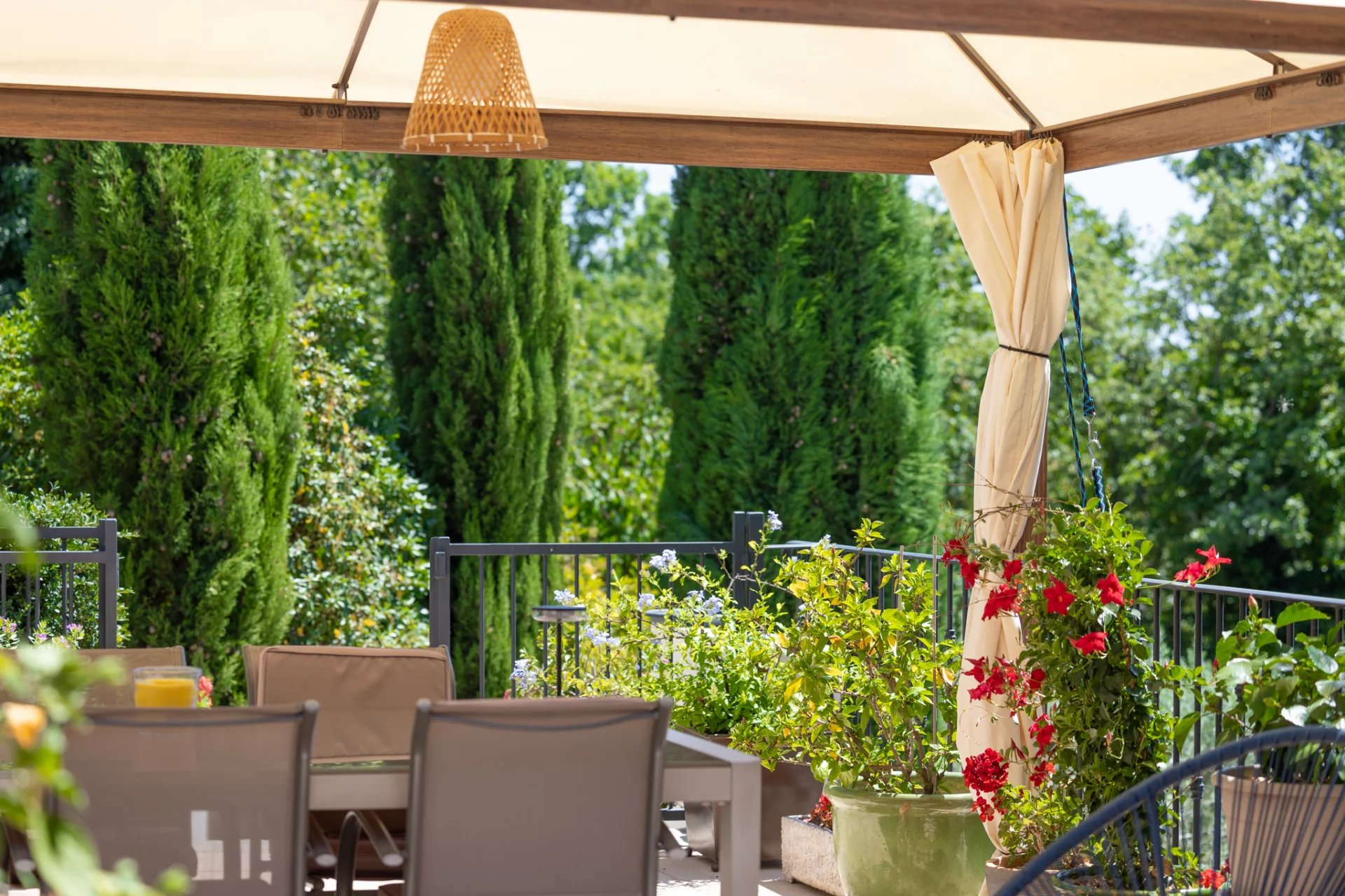 Exclusive - Luberon - Beautiful property with swimming pool and outbuildings