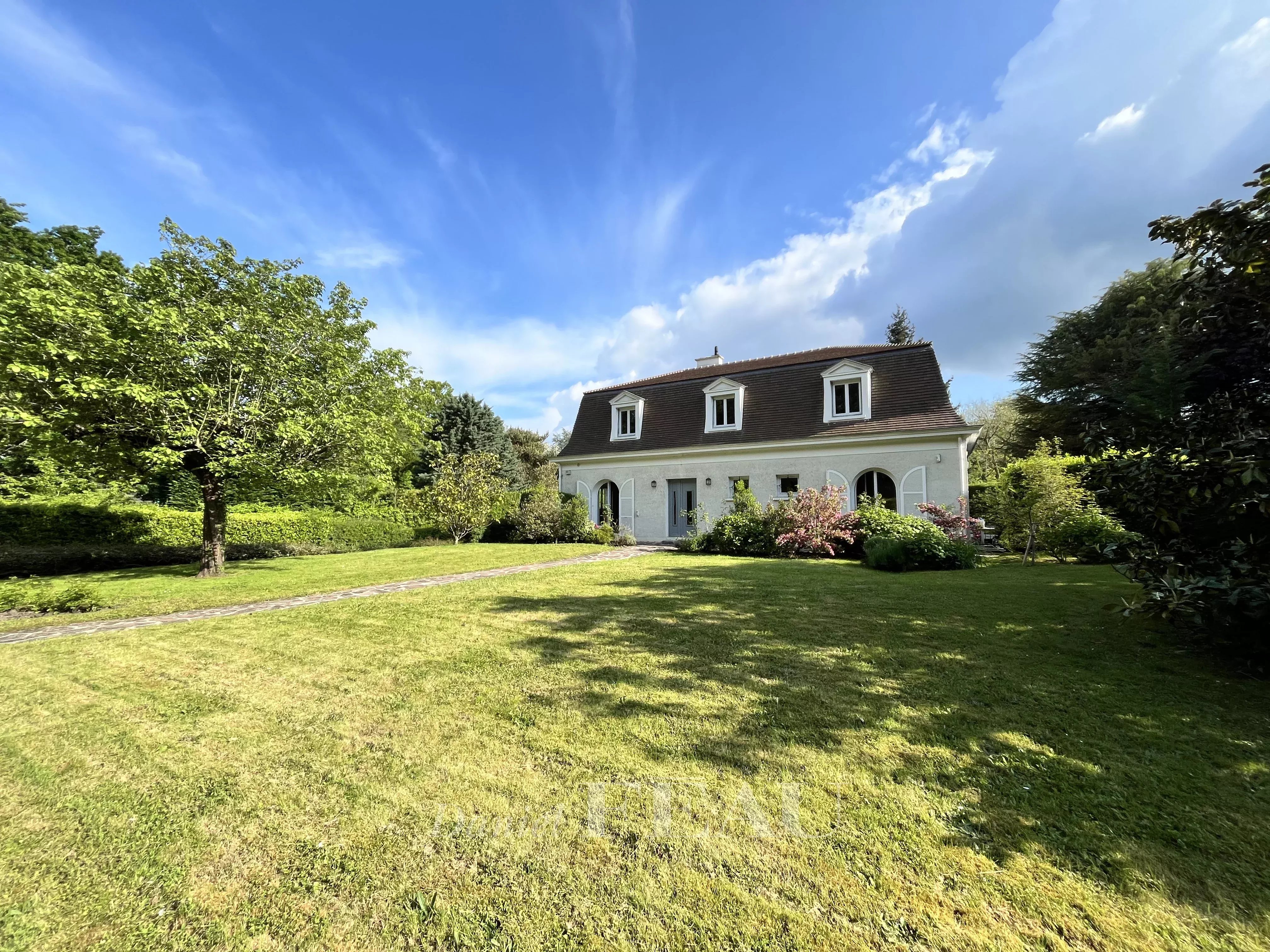 Les Loges-en-Josas Midori - Maison familiale avec grand jardin et piscine