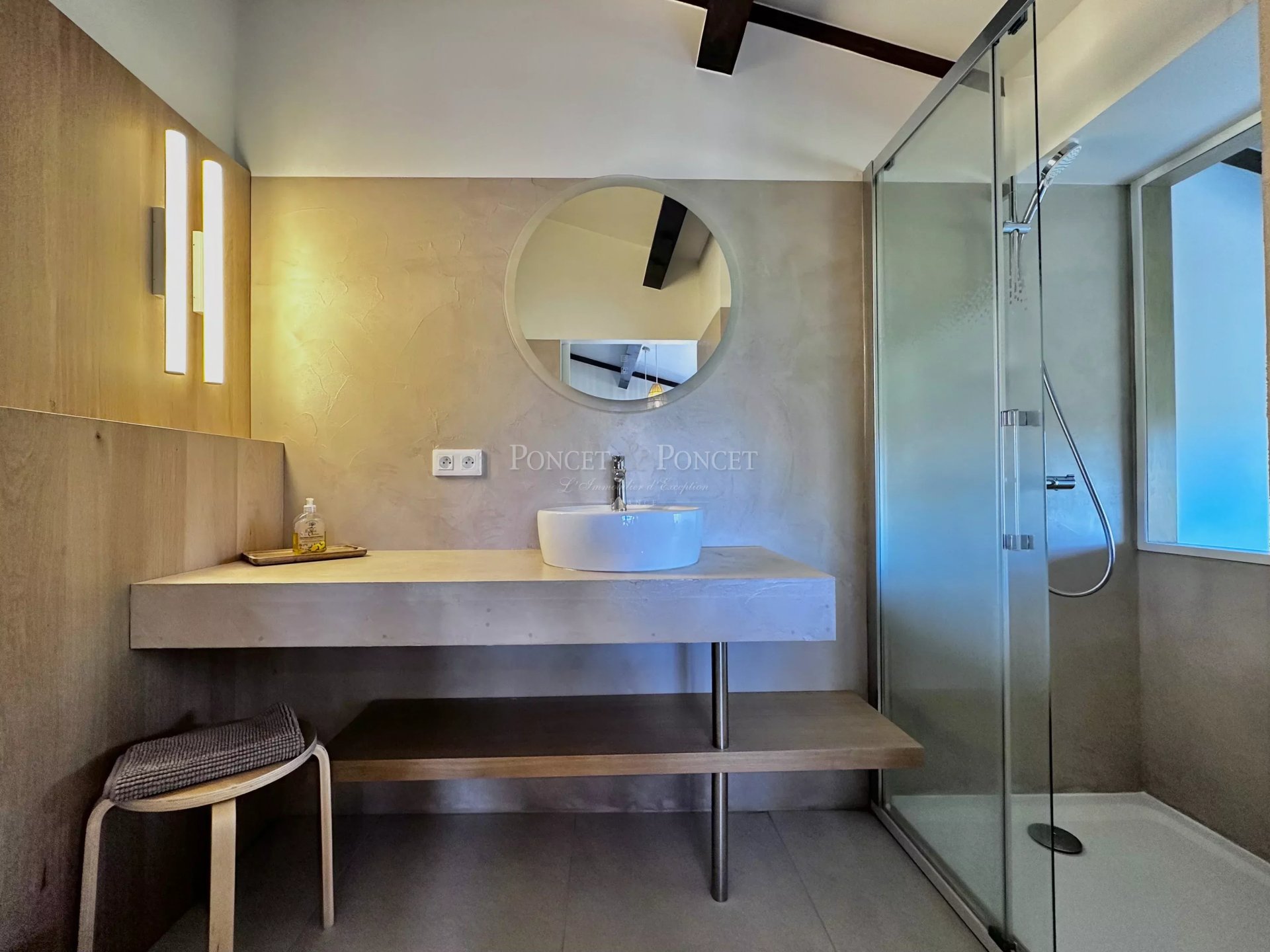 5 Bedroom Villa/Townhouse's Image 11