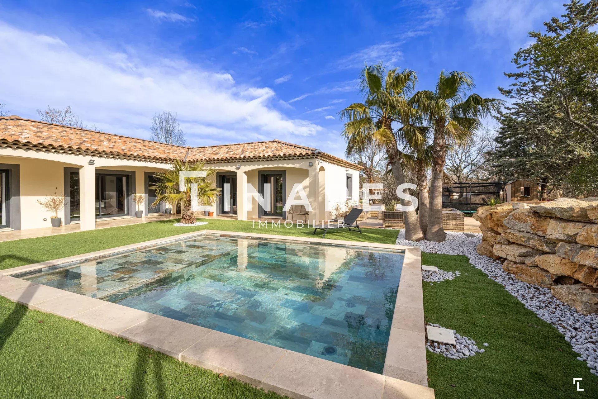 LA SAINTE BEAUME - Villa T6 162m2 - Piscine - Terrain 1200m2 - 83640 LE PLAN D’AUPS