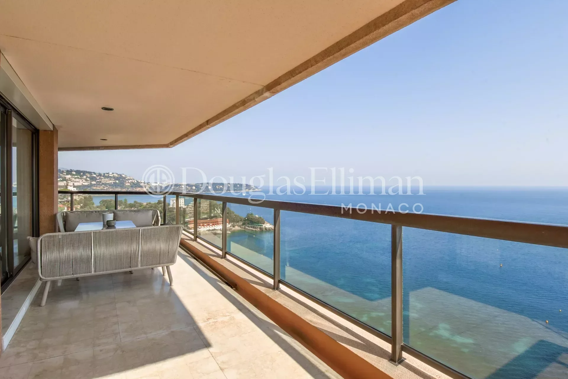 Monaco – La Rousse – Appartement rénové dans une luxueuse résidence - Image nᵒ3