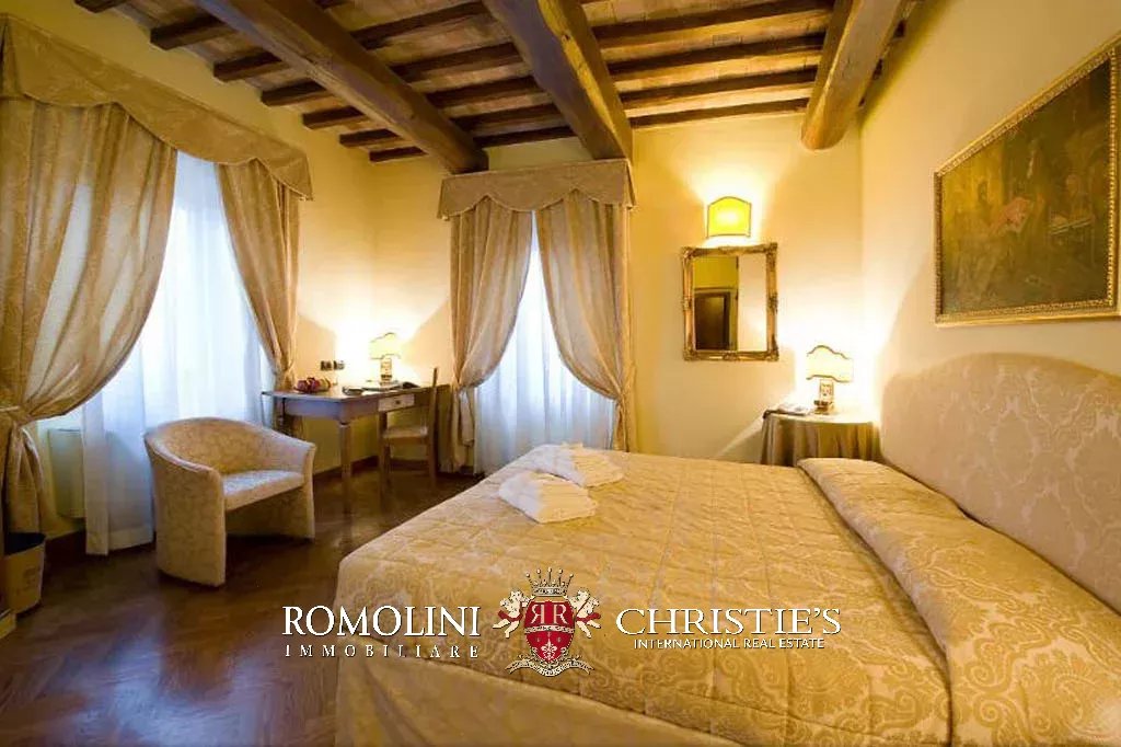 52 Bedroom Villa/Townhouse's Image 62