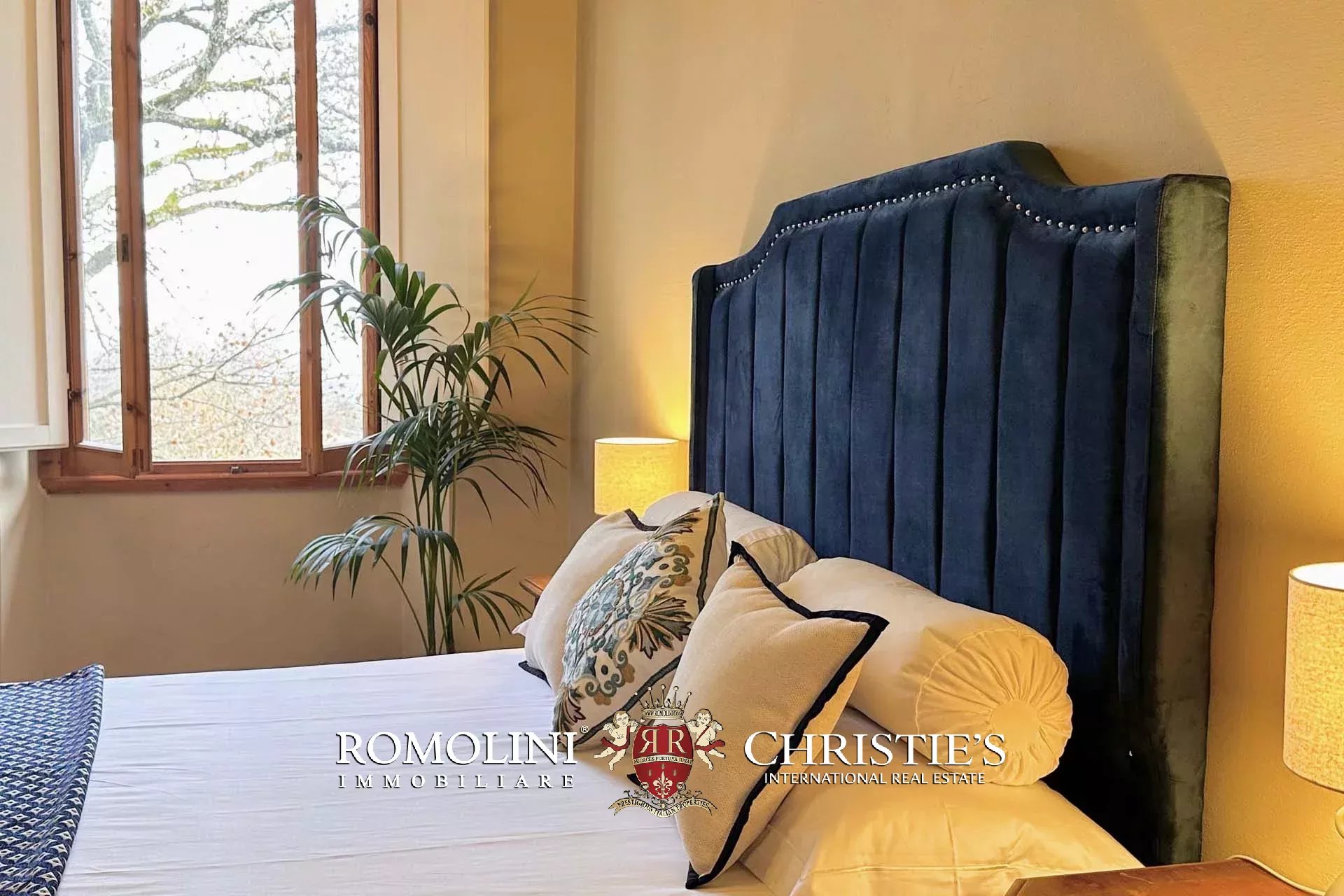 6 Bedroom Villa/Townhouse's Image 32