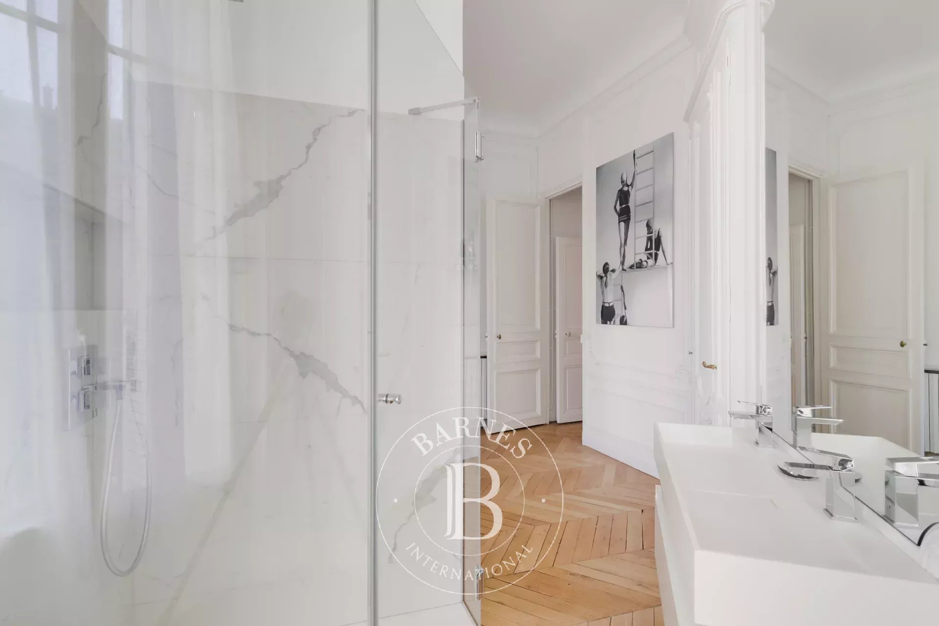 Daire Paris 8ème - picture 8