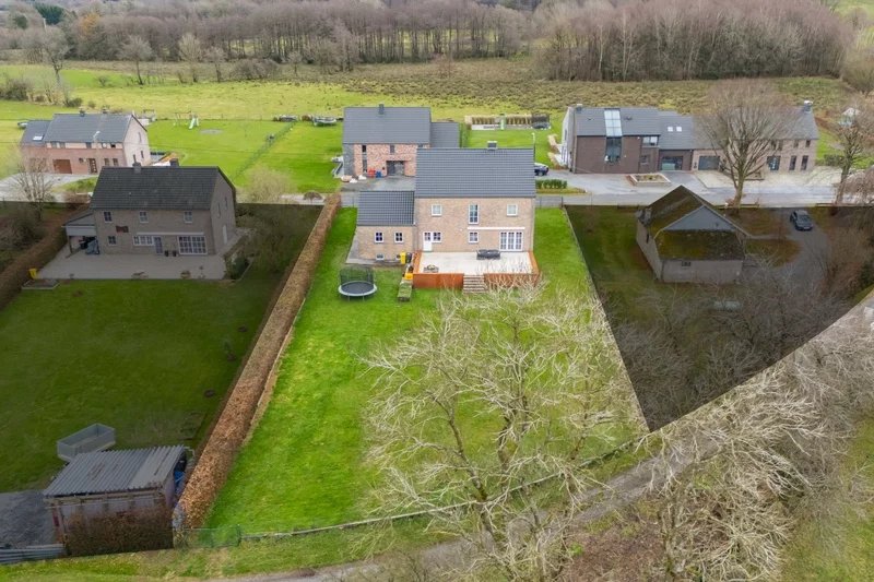 Sale House Ferrières