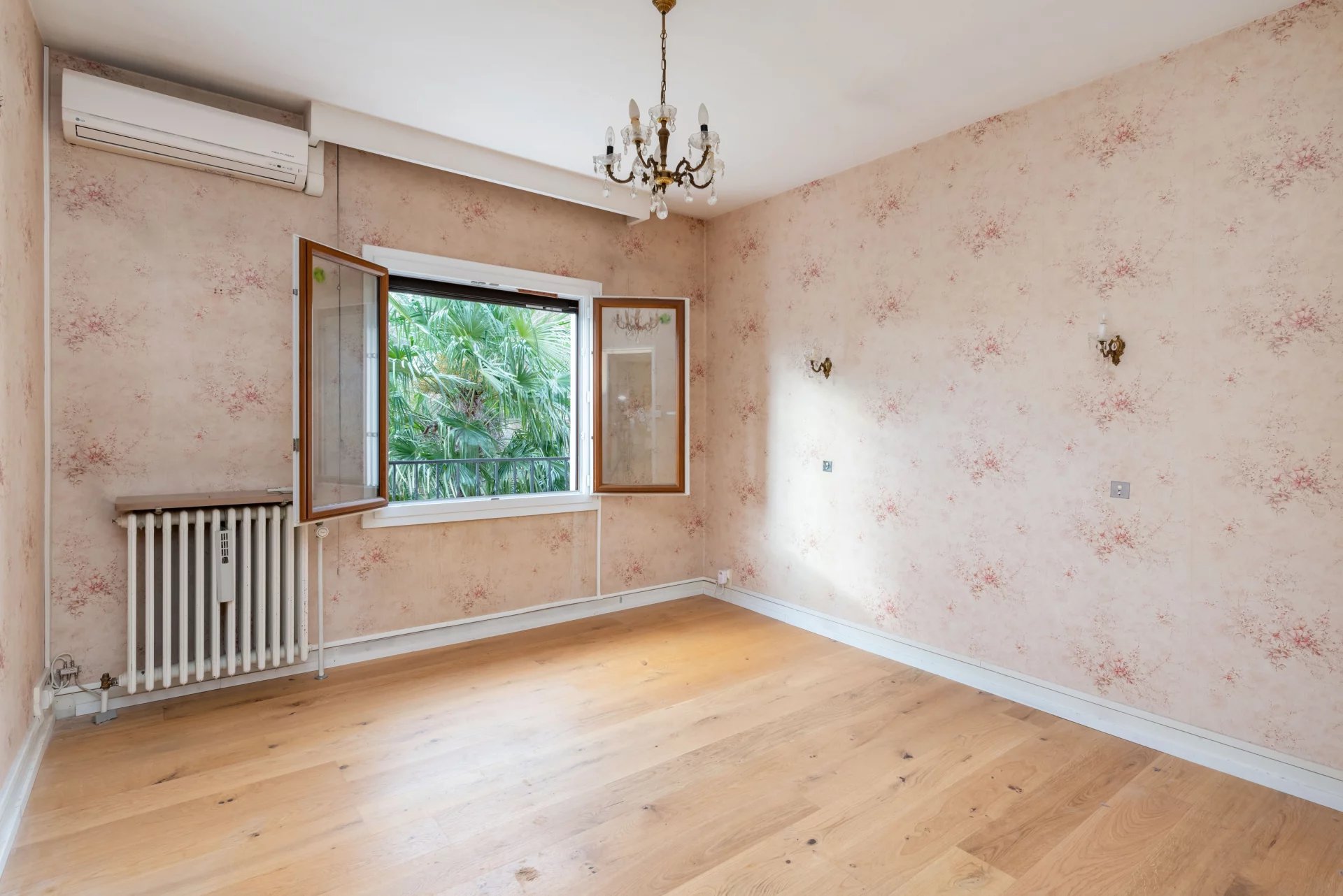 Maison d'environ 110 m² avec jardin