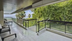 Magnificent contemporary apartment with a magical sea view — photo 3 of 7