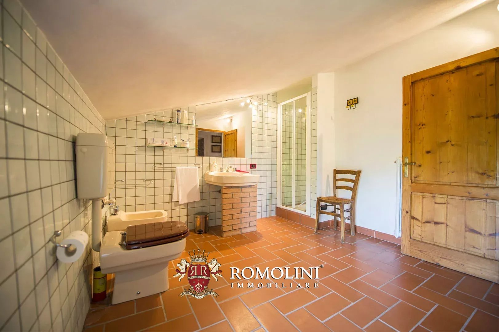 7 Bedroom Villa/Townhouse's Image 32