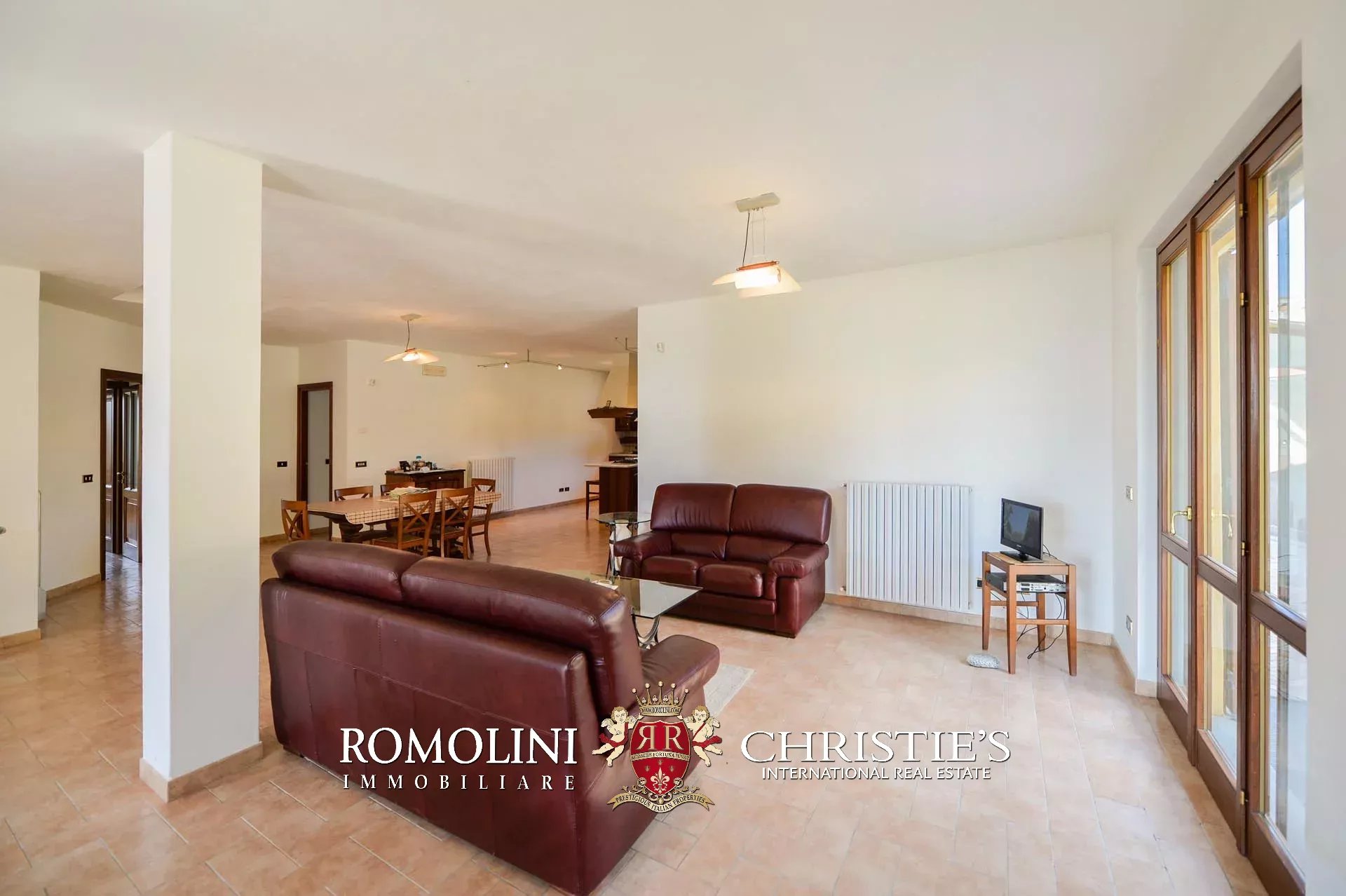 3 Bedroom Villa/Townhouse's Image 21