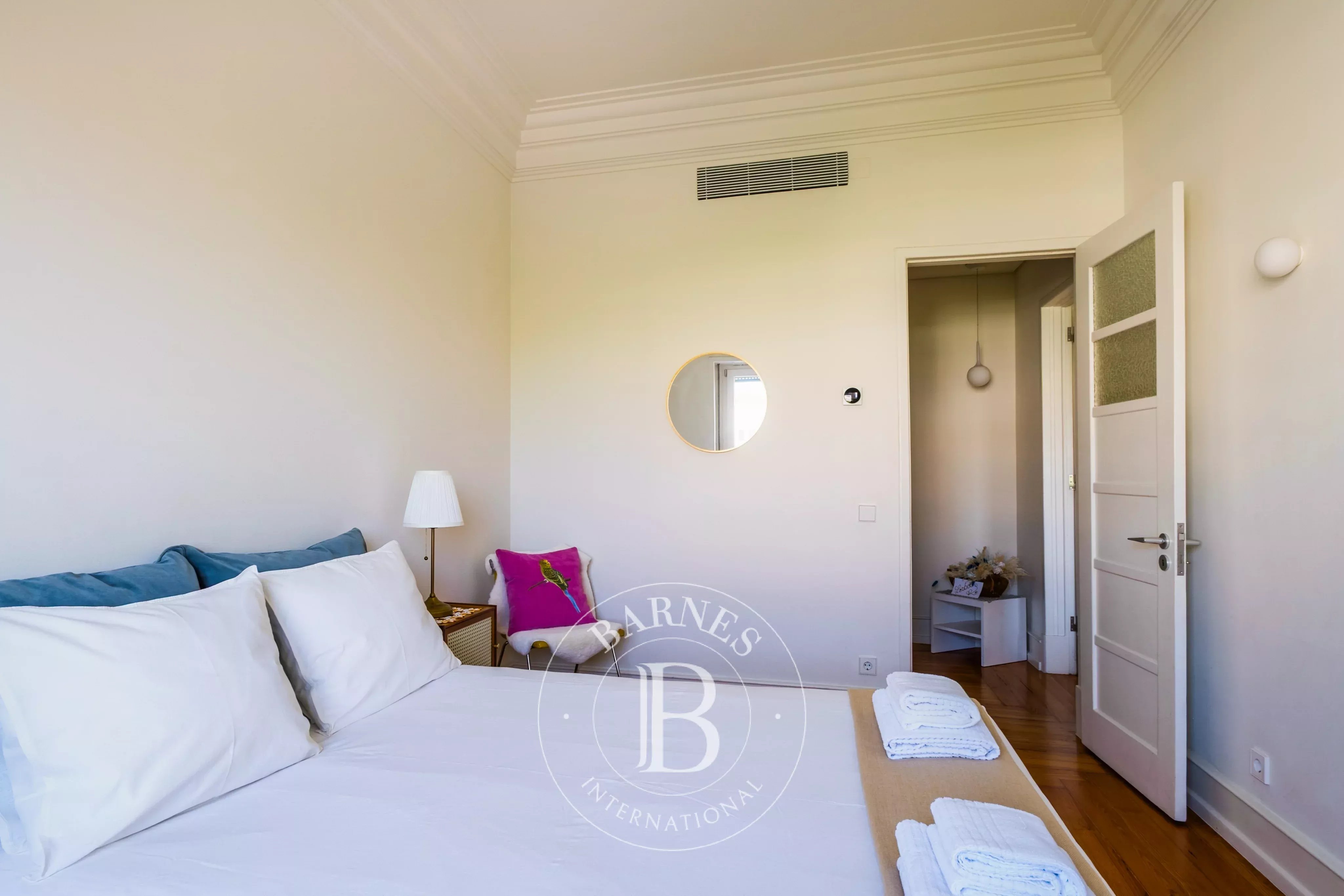 Centrality and comfort