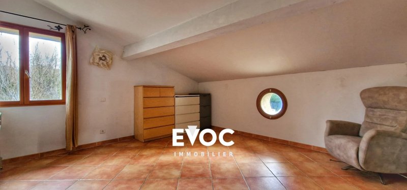 Photo 17 — Maison de caractère à vendre — Saint-Vincent-de-Barbeyrargues — T4 141 m² — Corps de ferme réhabilité — DPE C