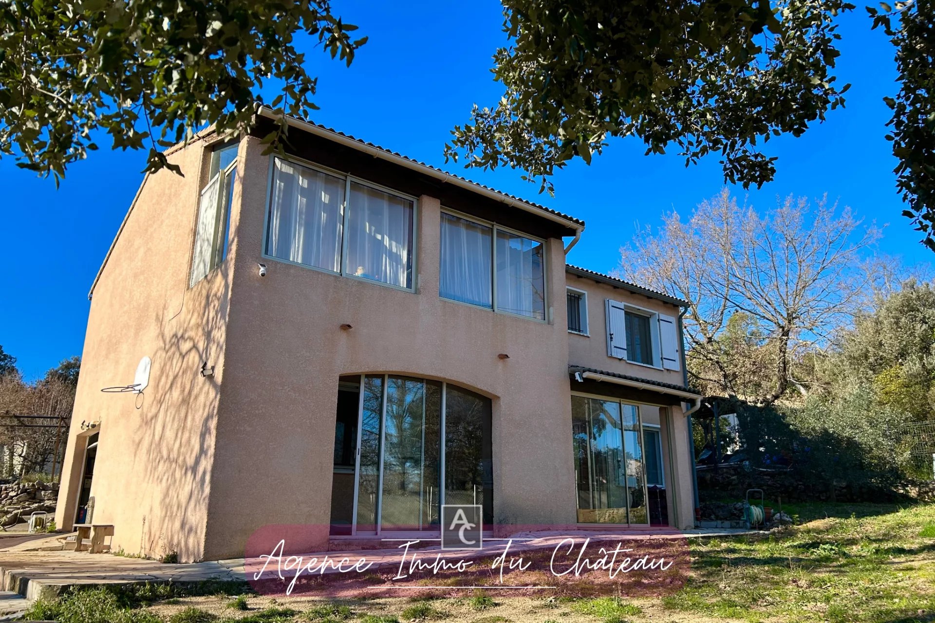 Agence immobilière de 