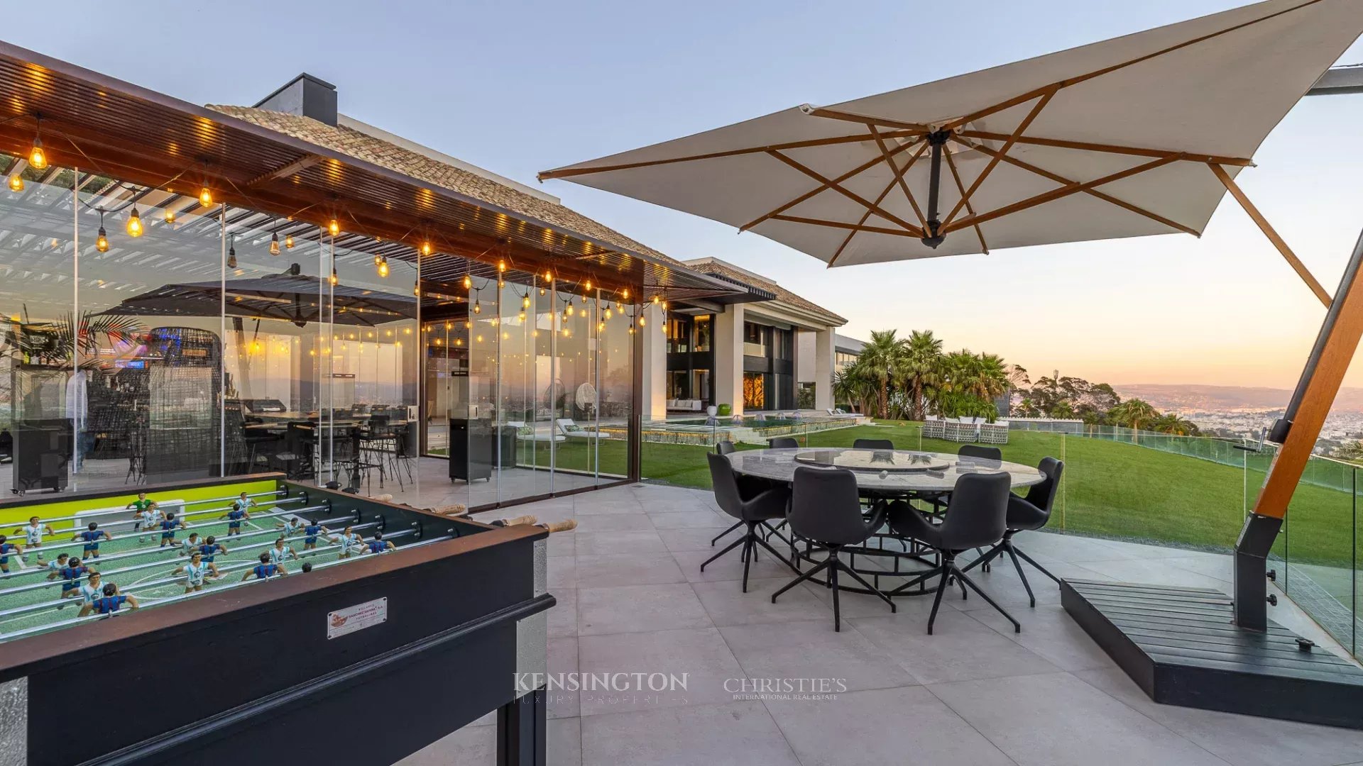 4 Bedroom Villa/Townhouse's Image 74