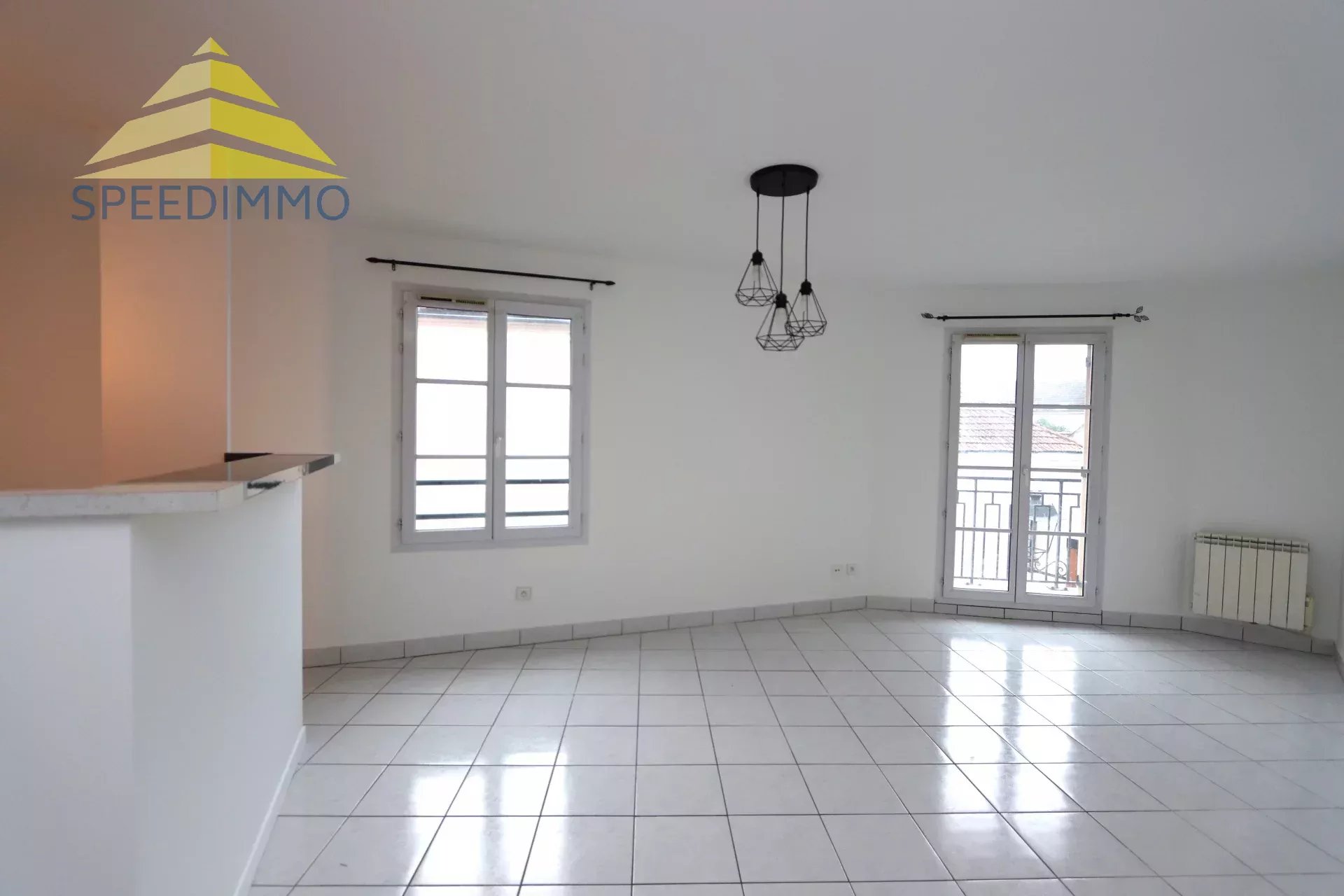 Arrendamento Apartamento - Mandres-les-Roses