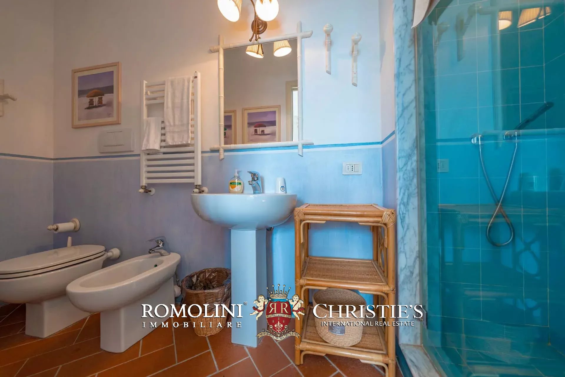 11 Bedroom Villa/Townhouse's Image 125