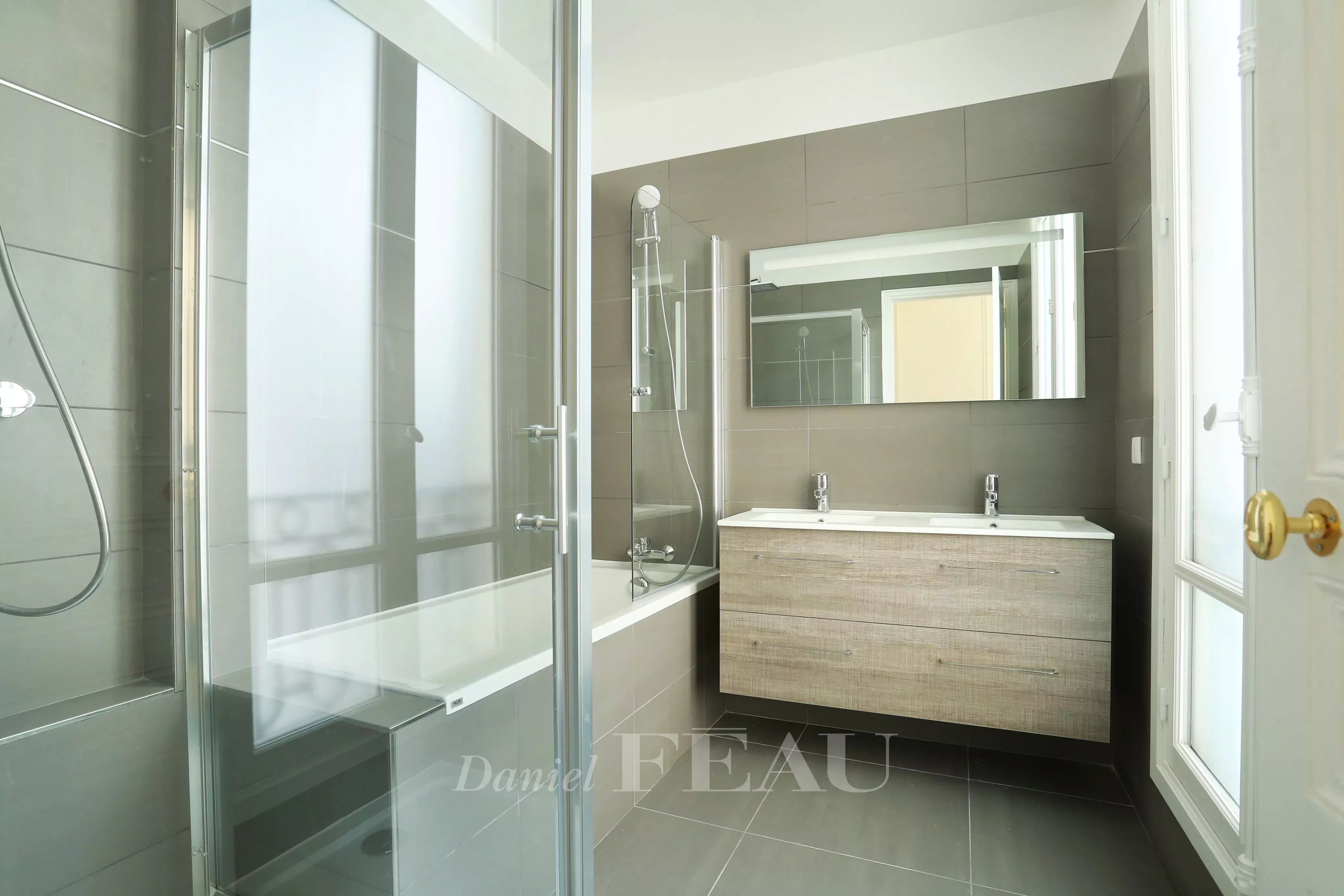 Location Appartement Paris 16ème