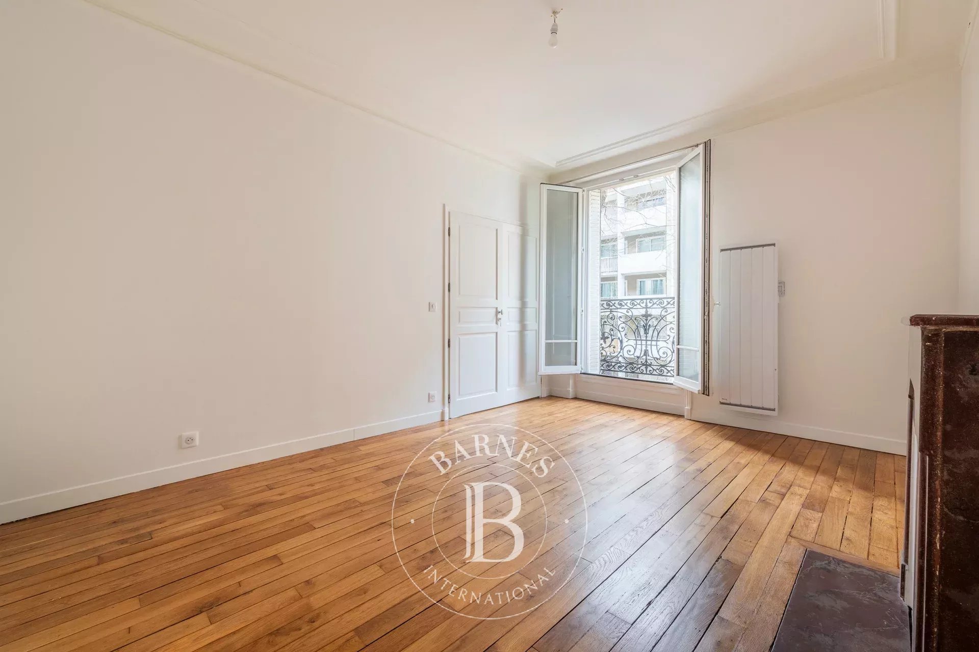 Daire Paris 18ème - picture 6