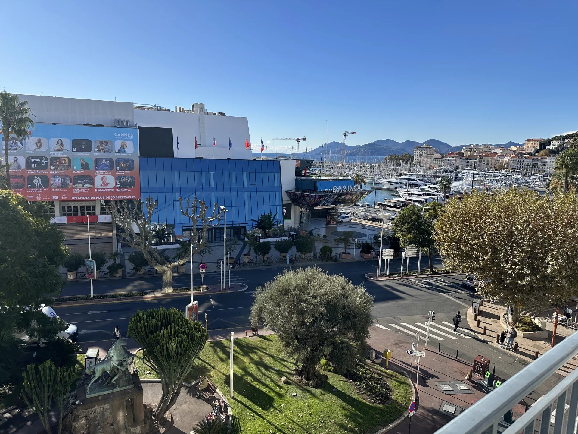 Agence immobilière de ESTATES 15