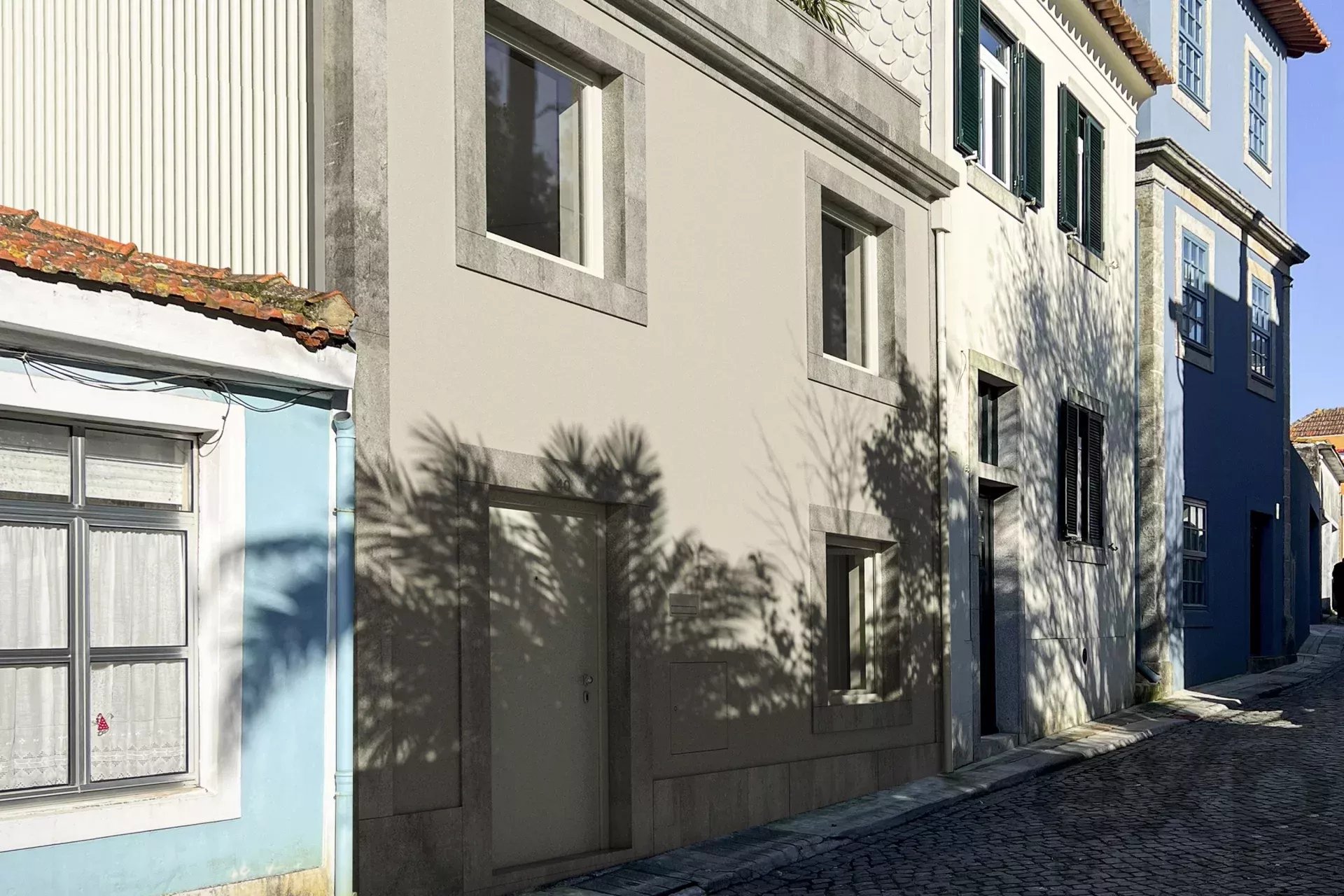 Moradia para reconstrução na Foz Velha
