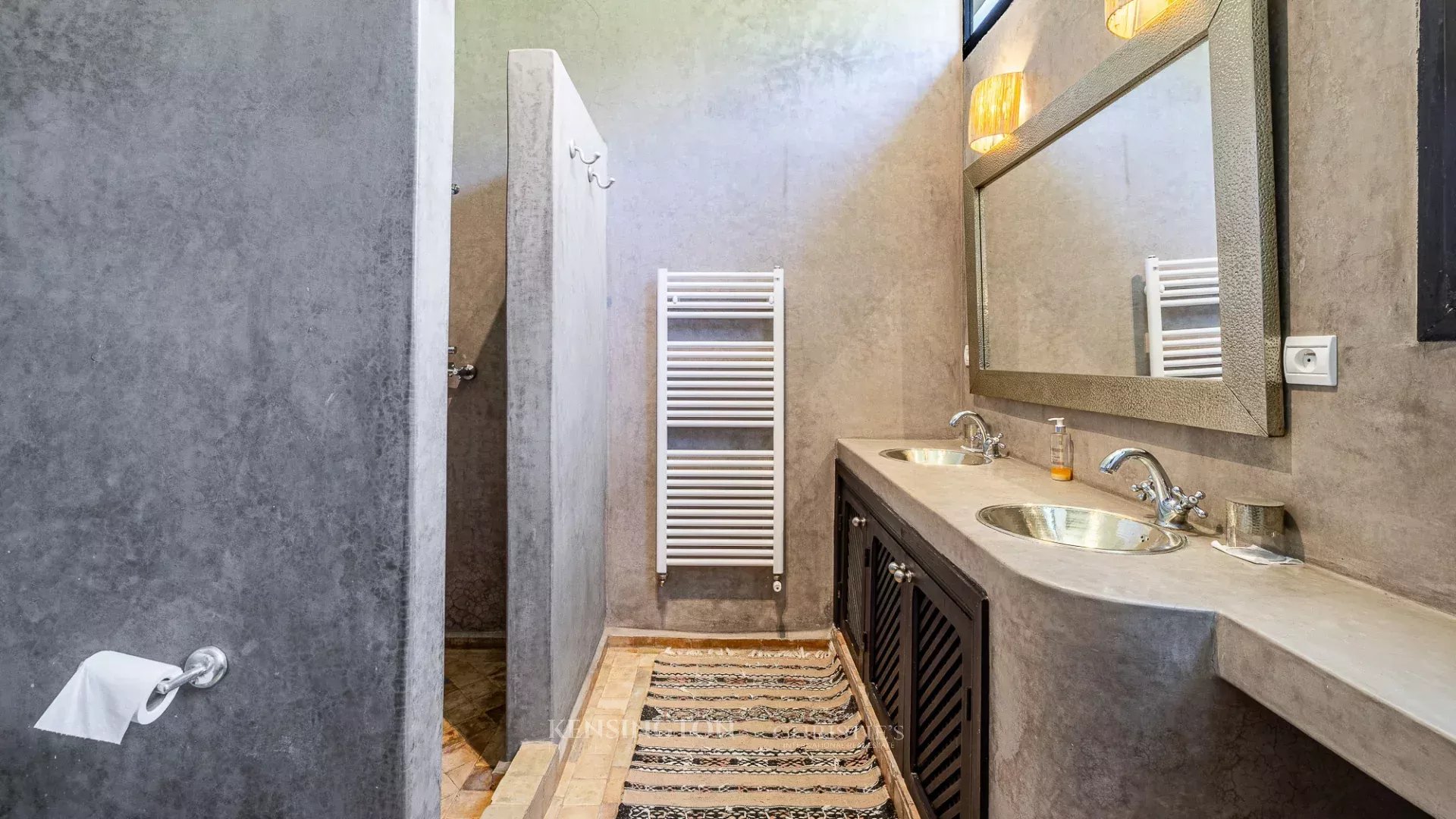 6 Bedroom Villa/Townhouse's Image 16