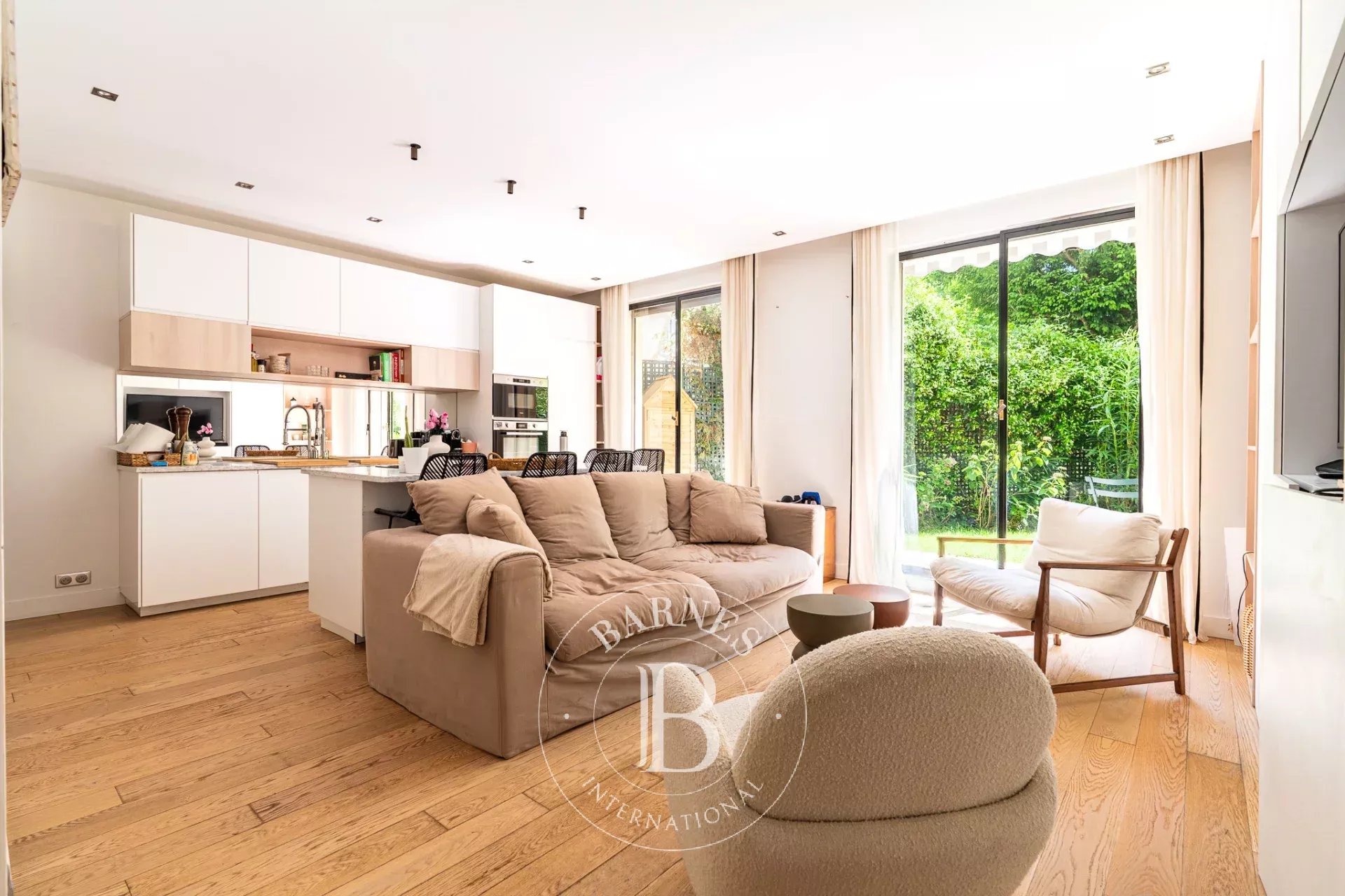 Neuilly-sur-Seine  - Piso 5 Cuartos 4 Habitaciones - picture 15