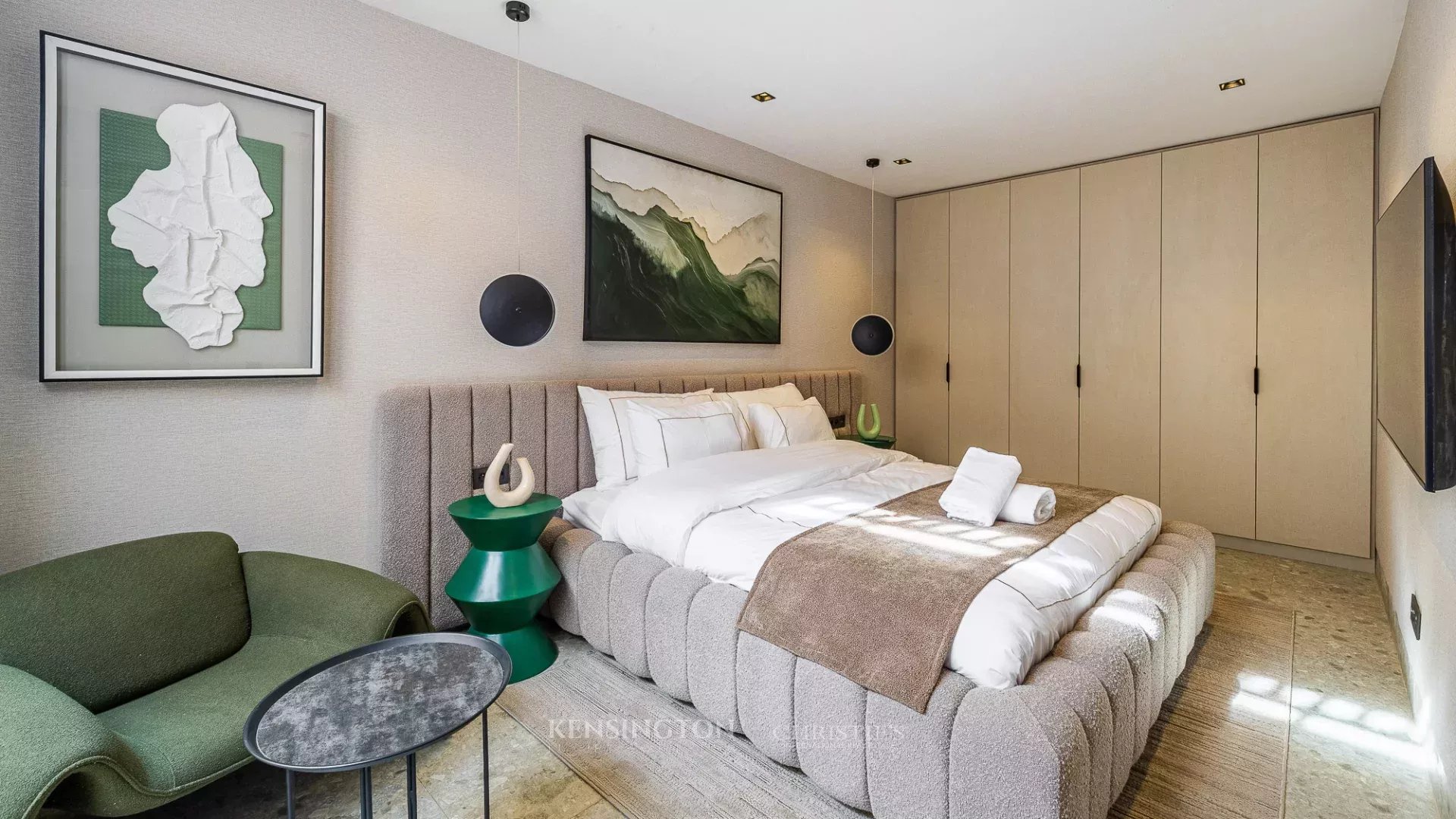 5 Bedroom Villa/Townhouse's Image 41