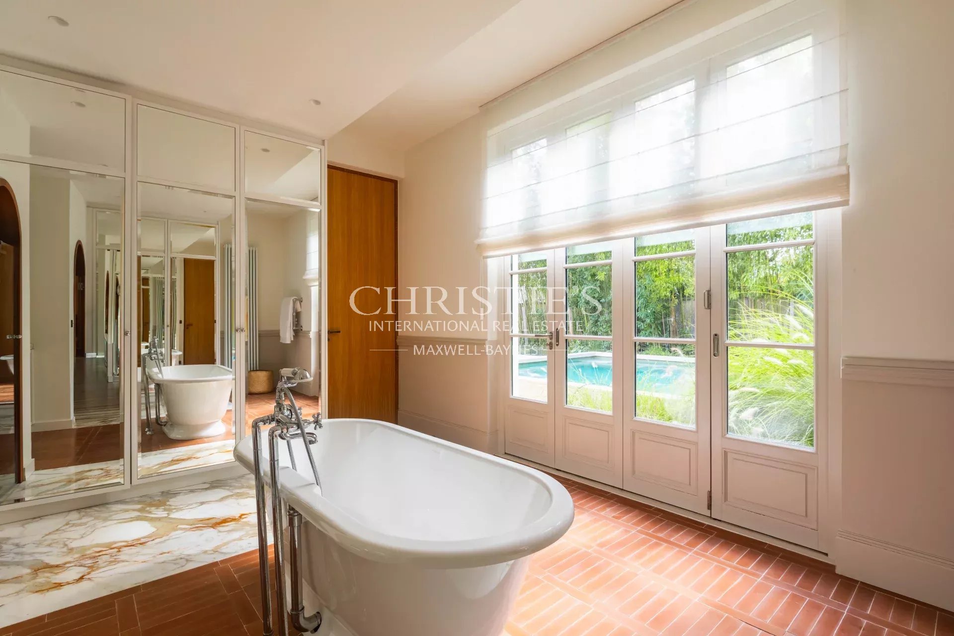 5 Bedroom Villa/Townhouse's Image 24
