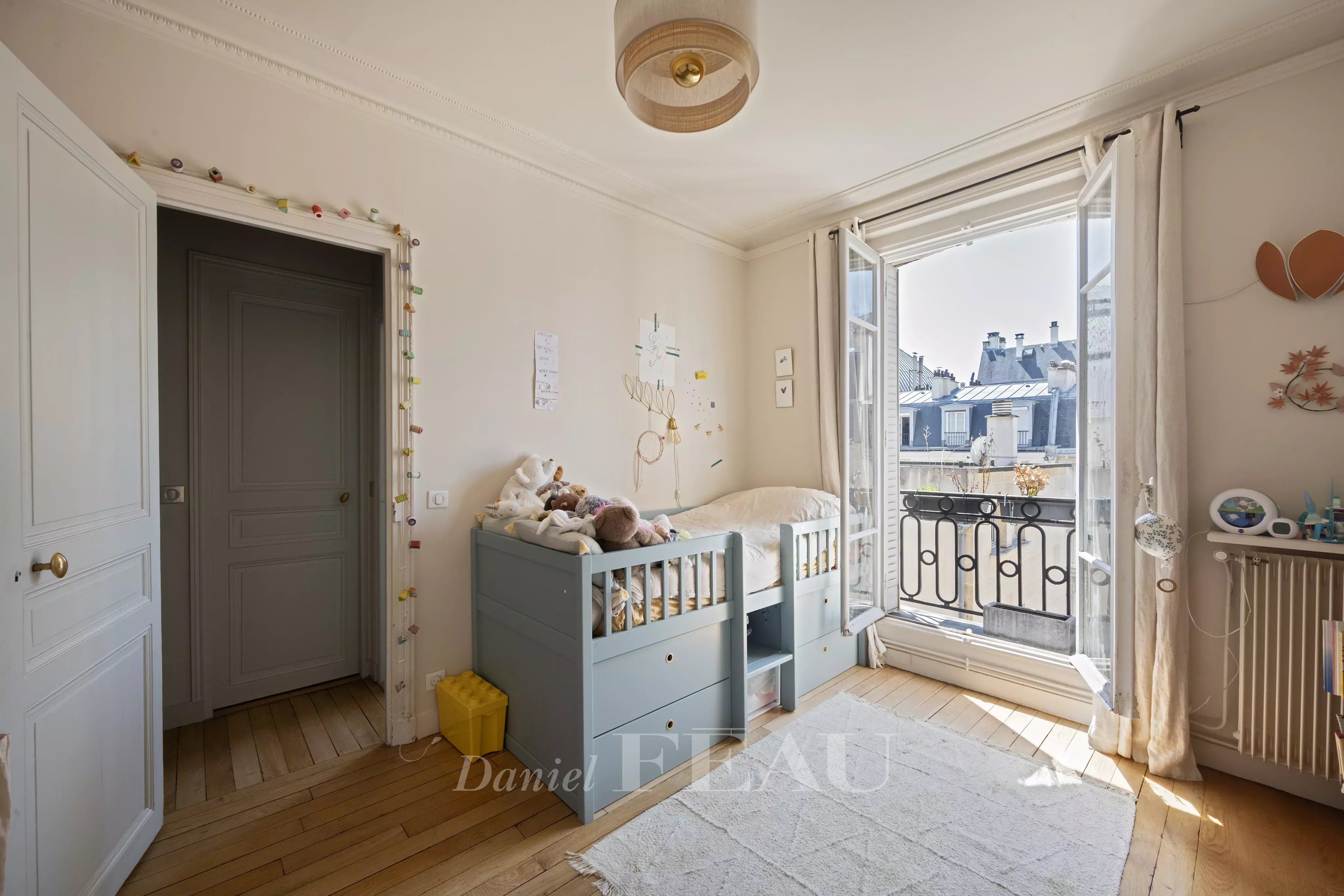 Sale Apartment Paris 7th