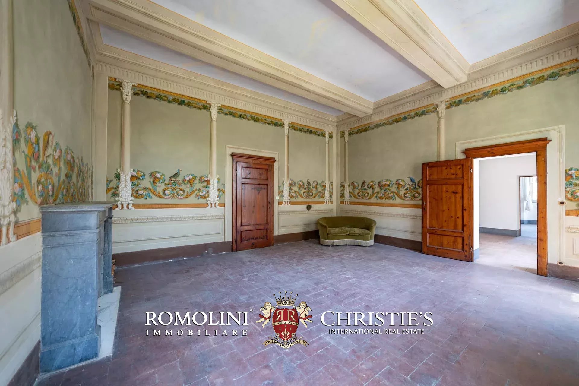 15 Bedroom Villa/Townhouse's Image 82