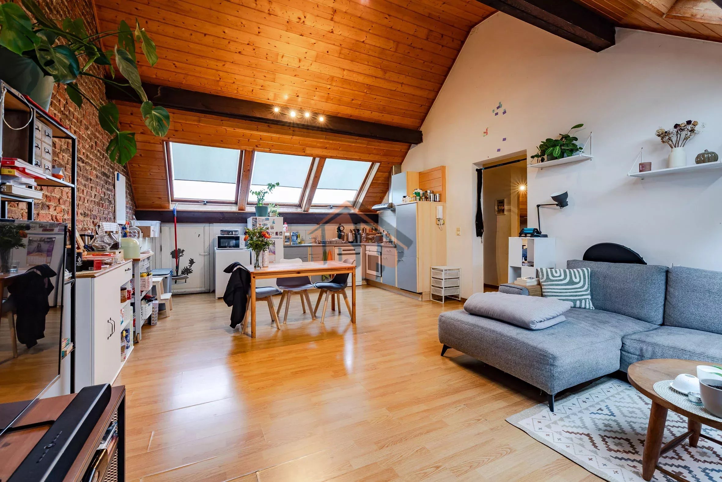 Laeken - Apartment building with 4 units - garden/garage