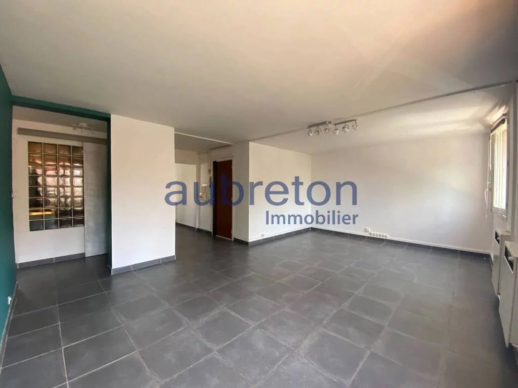 GRENBOLE, appartement T4 de 67 m²