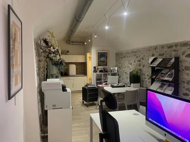 COMMERCIAL PREMISES FOR SALE MENTON OLD TOWN