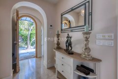 Villa For sale in Le Cannet Village with Panoramic Sea Views — photo 4 of 7
