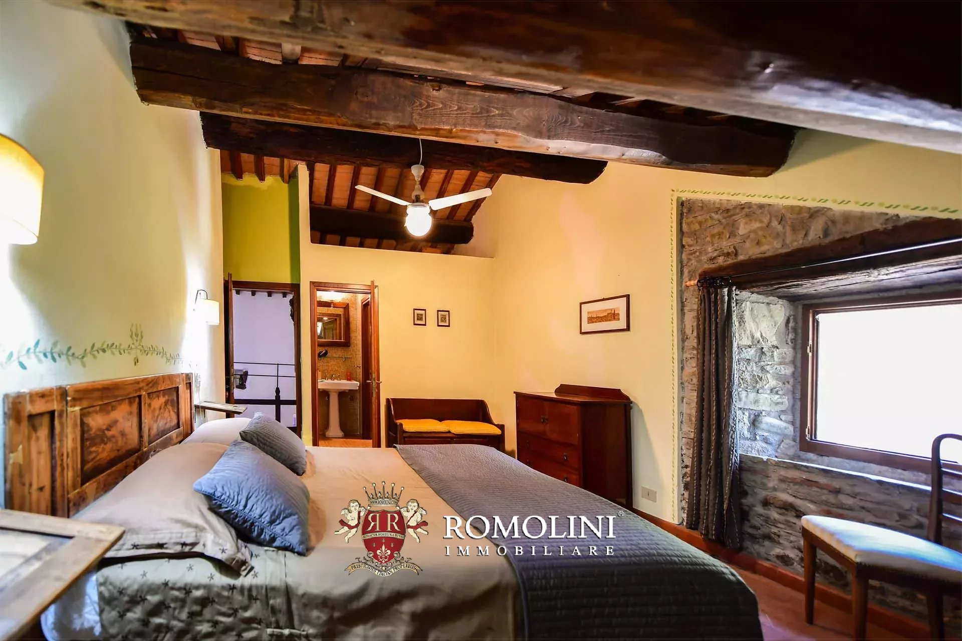 8 Bedroom Villa/Townhouse's Image 42