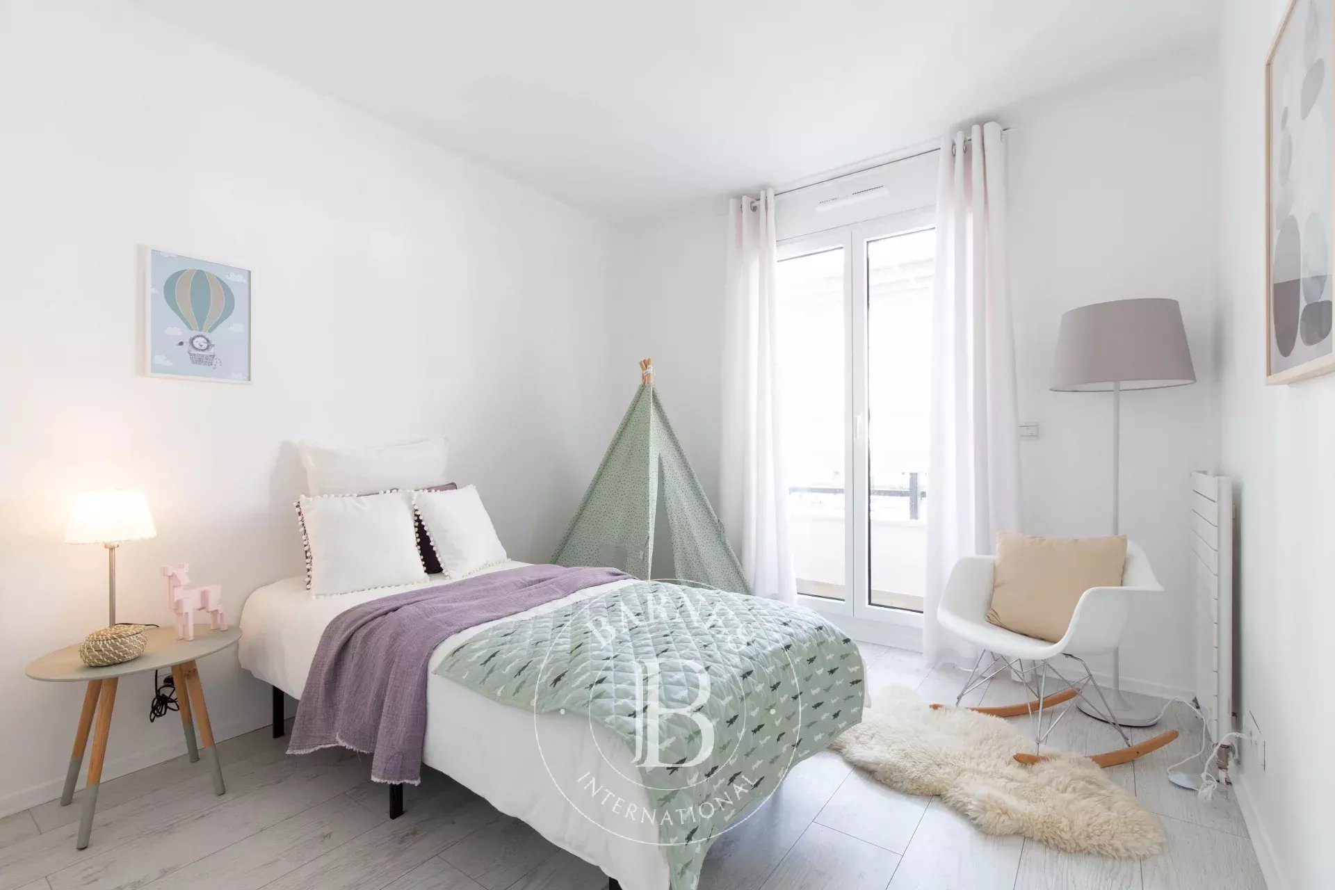 Daire Levallois-Perret - picture 9