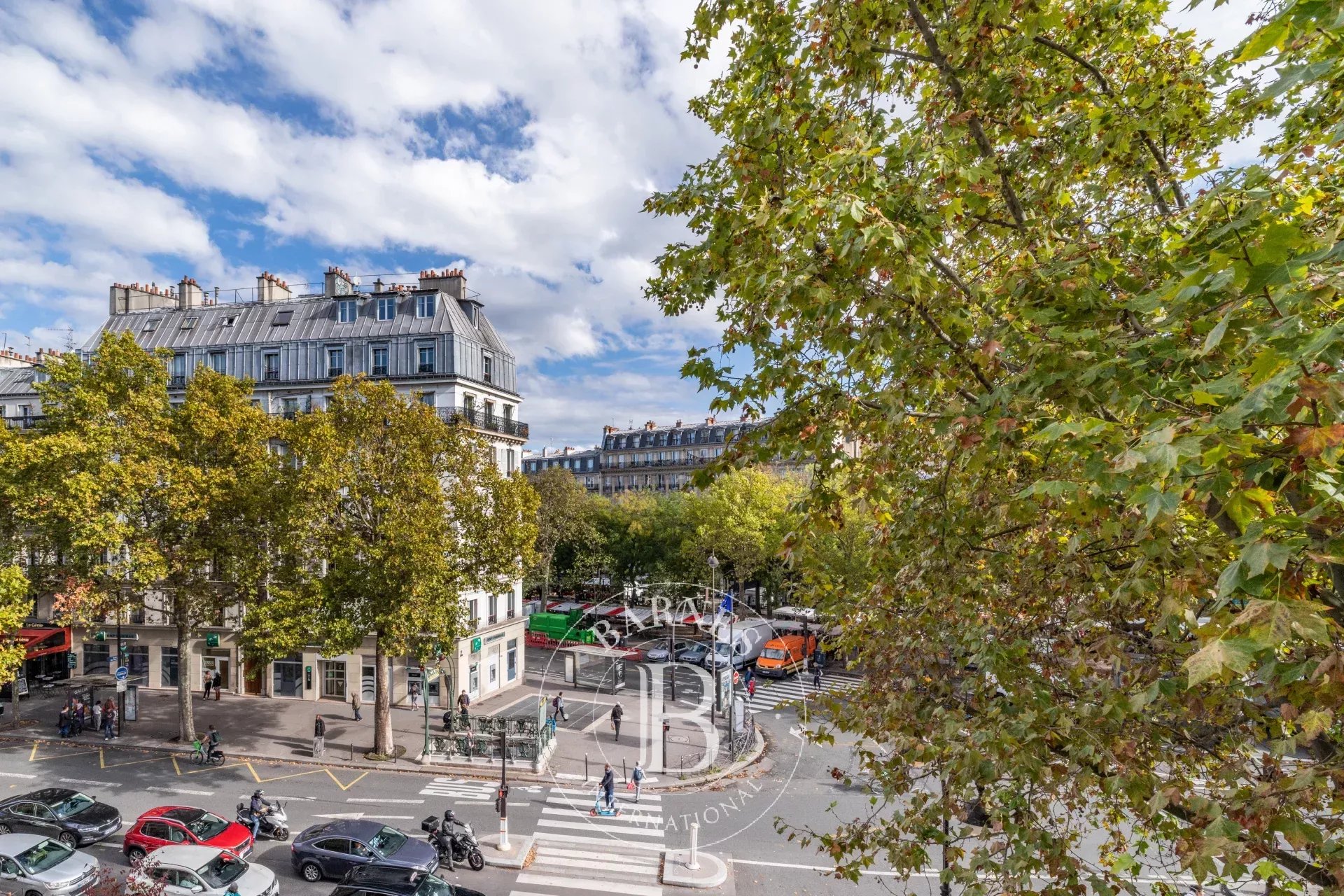 Daire Paris 4ème - picture 12