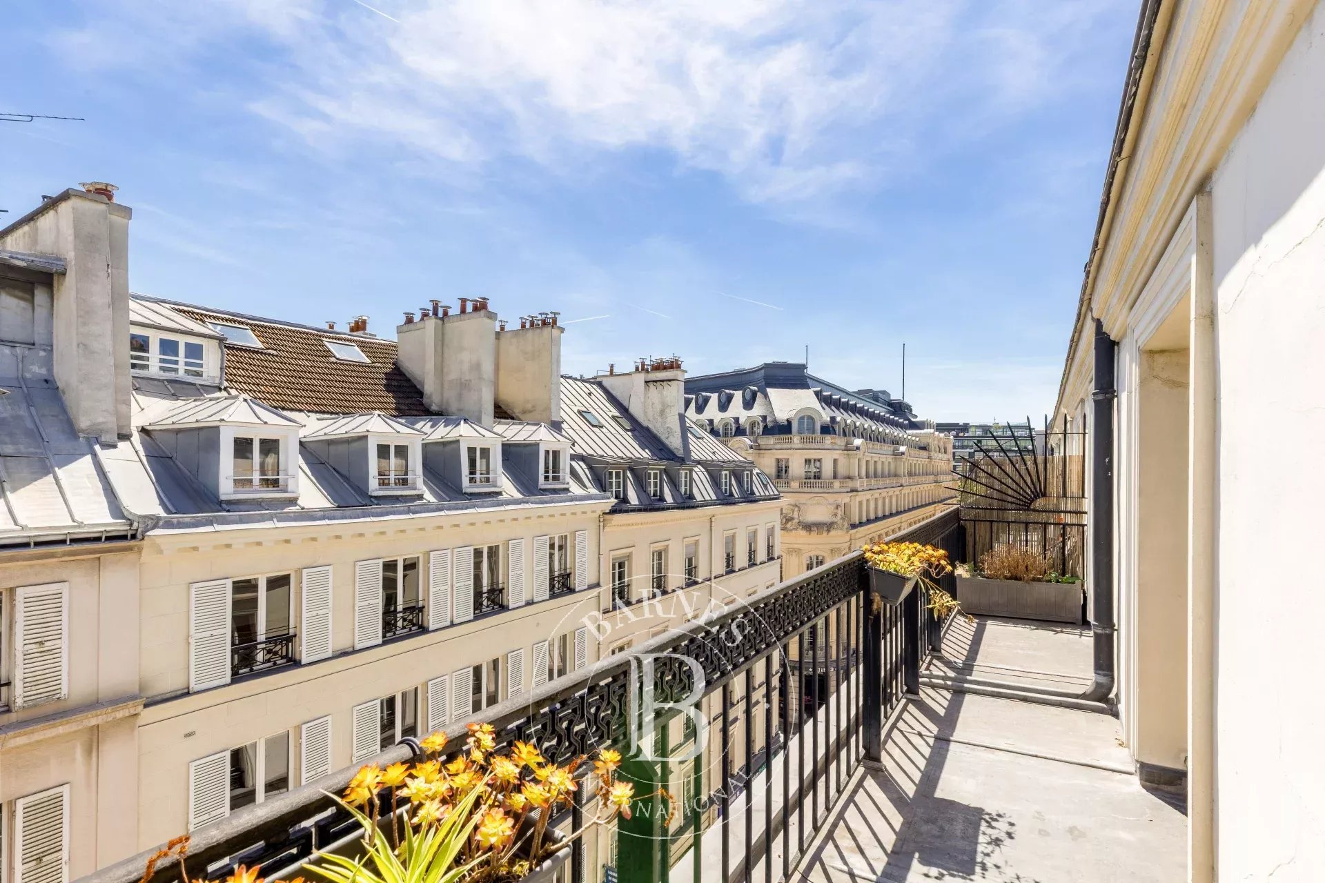Apartment Paris 75008  -  ref 87036372 (picture 1)
