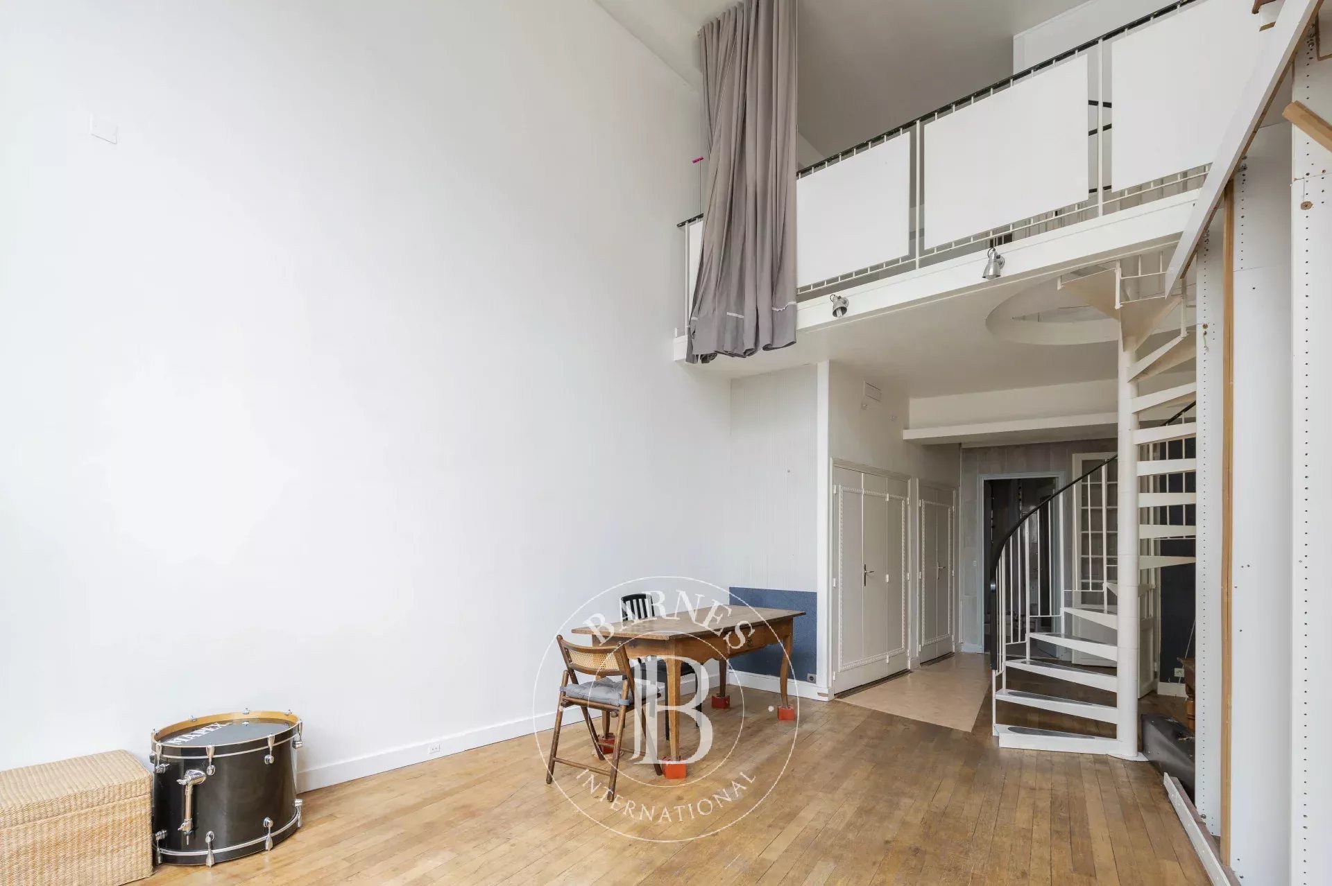 Daire Paris 18ème - picture 10