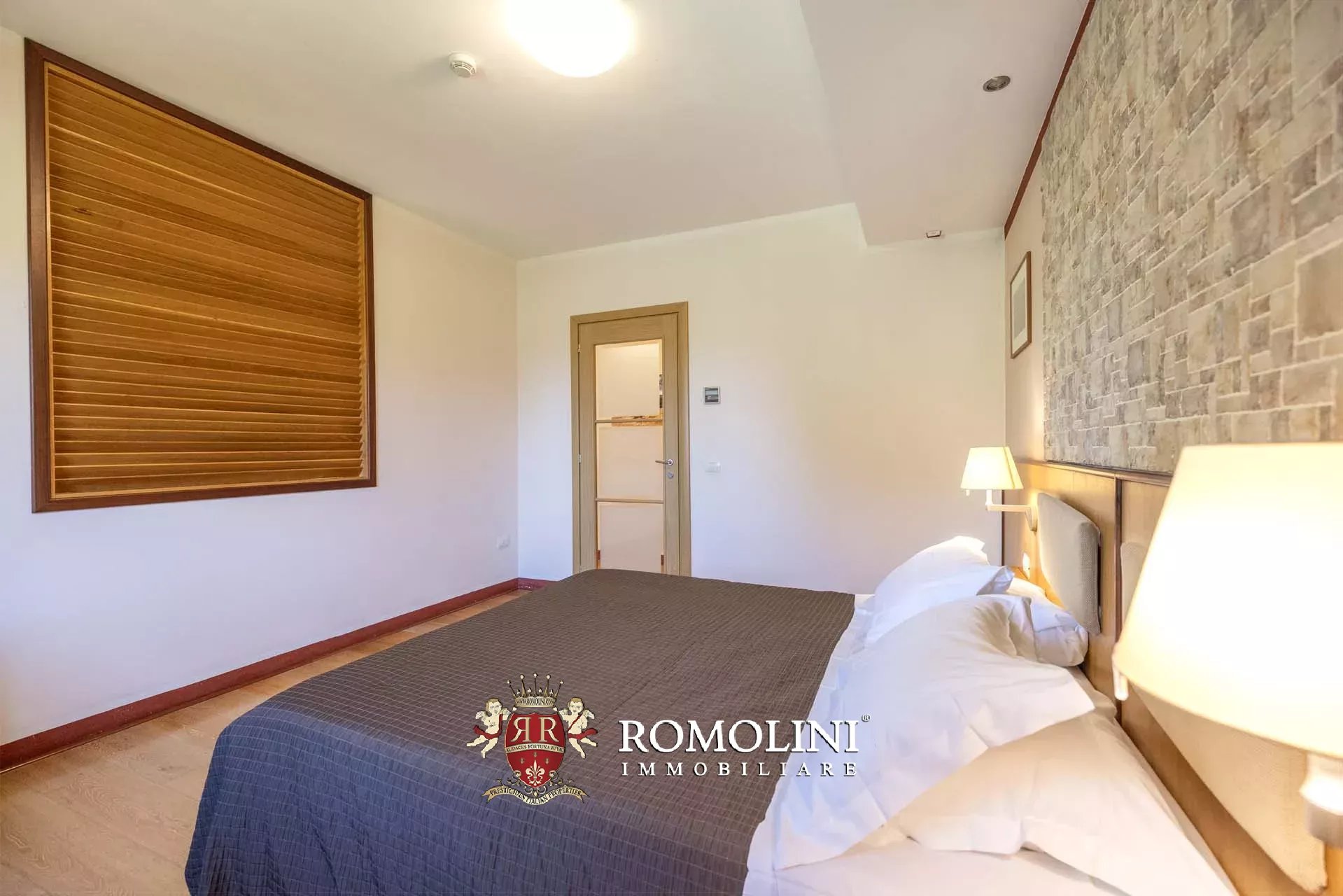 44 Bedroom Villa/Townhouse's Image 48
