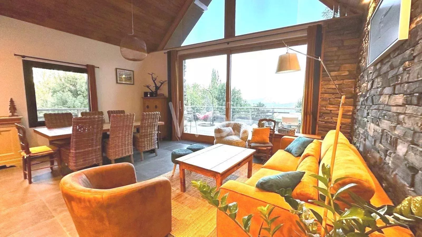 Lac  de Serre Ponçon propriété 7 P